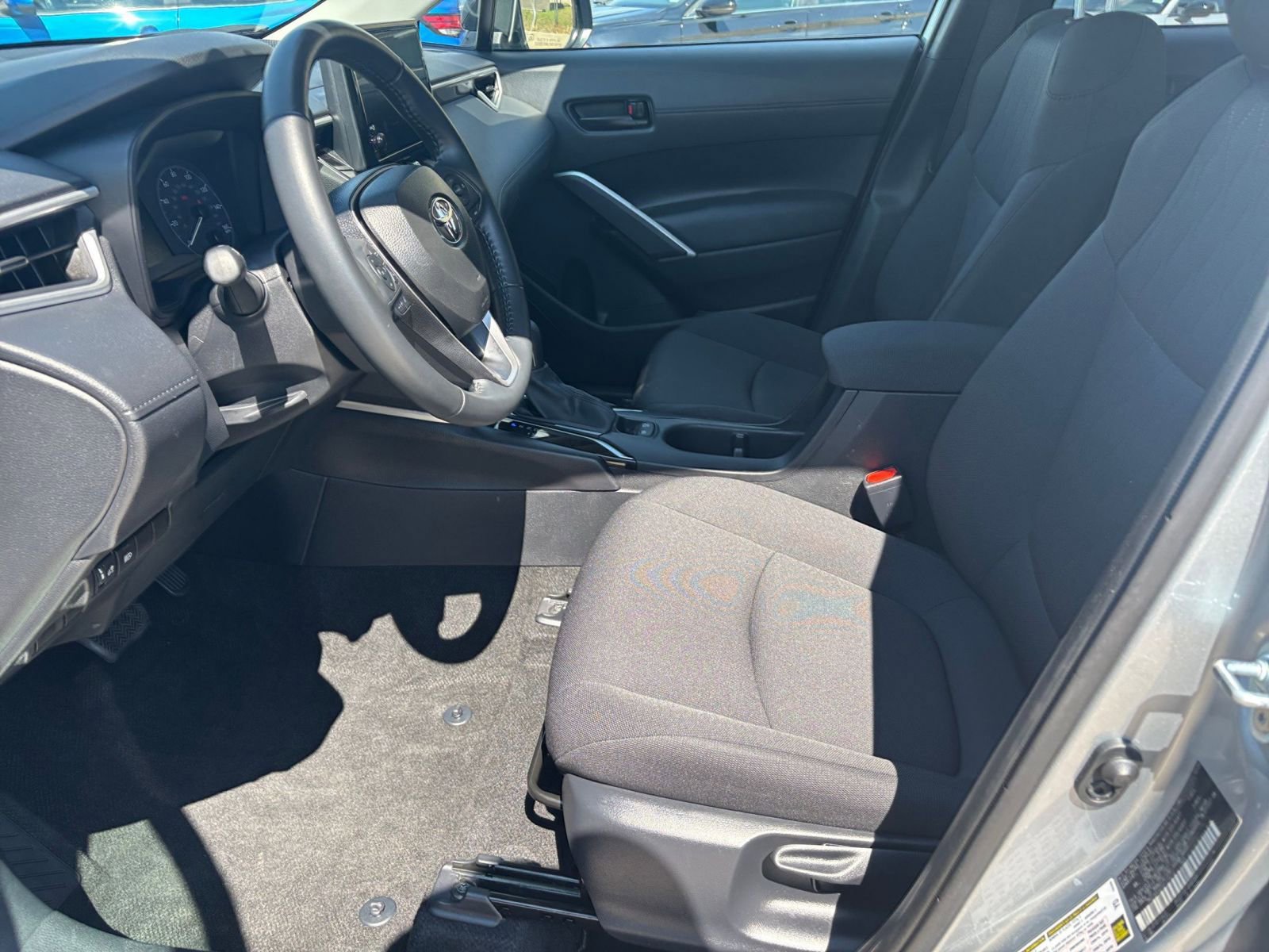 Thumbnail: 2025 Toyota Corolla Cross - 25