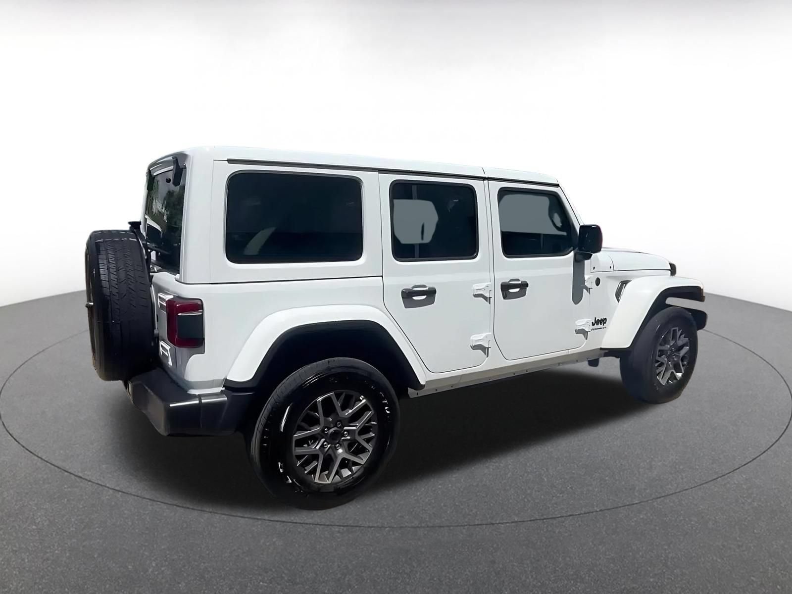 Thumbnail: 2025 Jeep Wrangler - 12