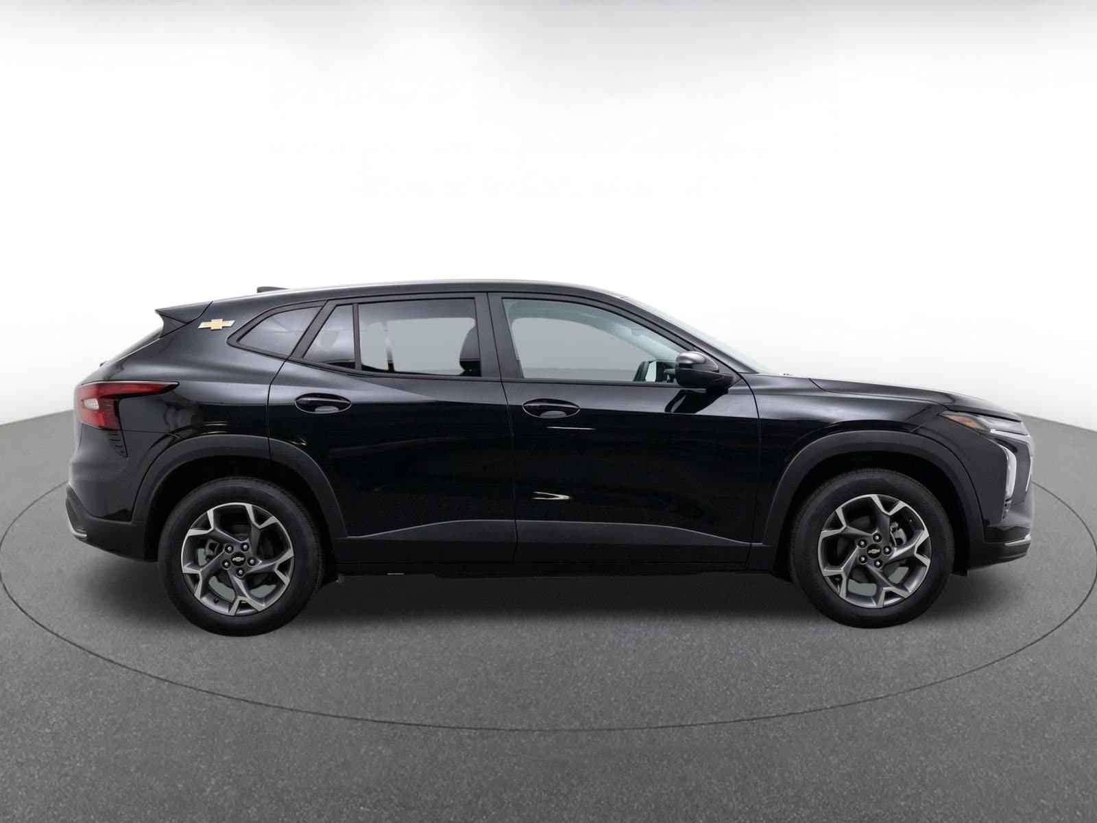 Thumbnail: 2025 Chevrolet Trax - 10