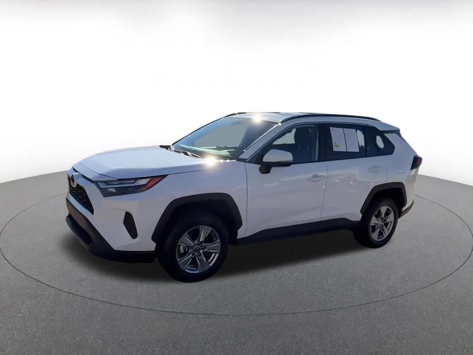 Thumbnail: 2025 Toyota RAV4 - 8