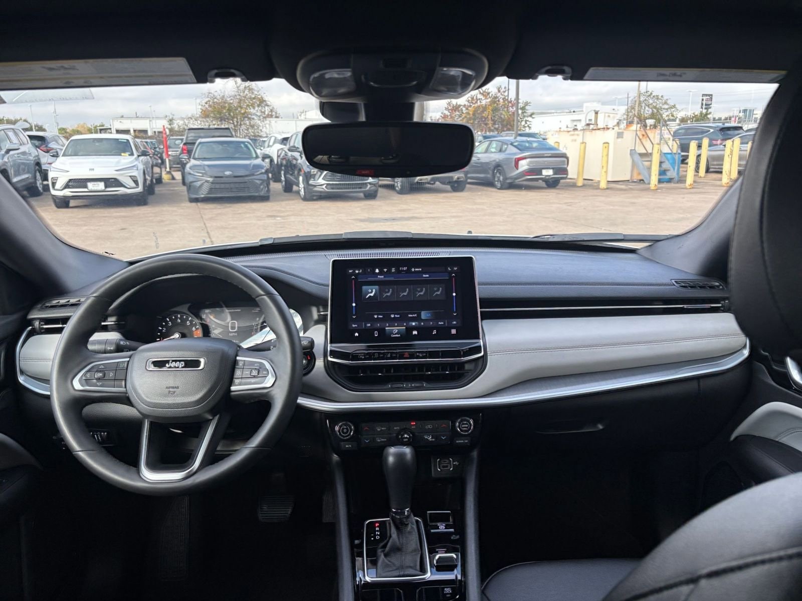 Thumbnail: 2025 Jeep Compass - 32