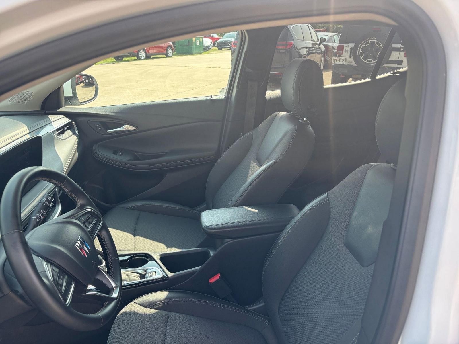 Thumbnail: 2025 Buick Encore GX - 25