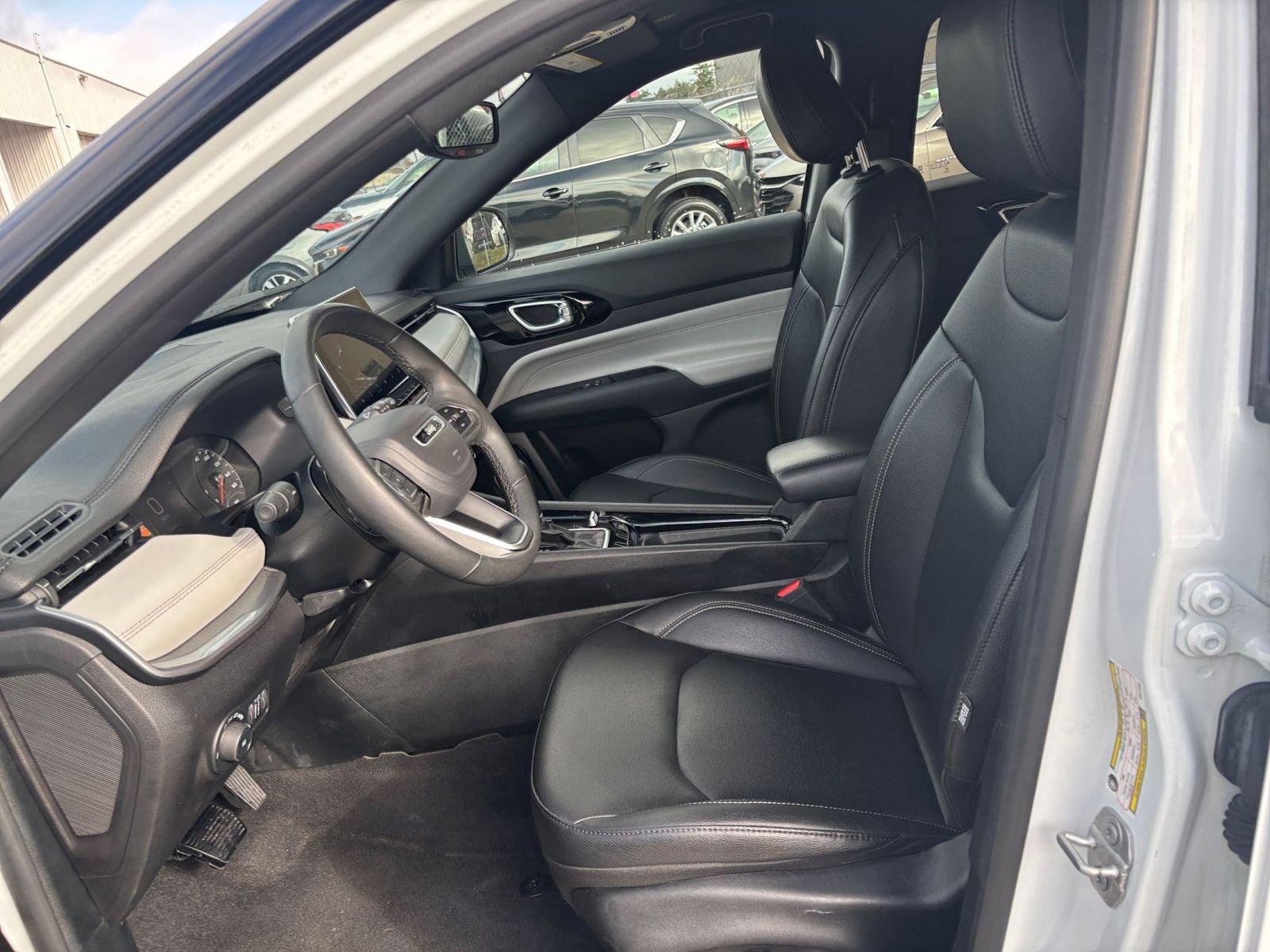 Thumbnail: 2025 Jeep Compass - 25