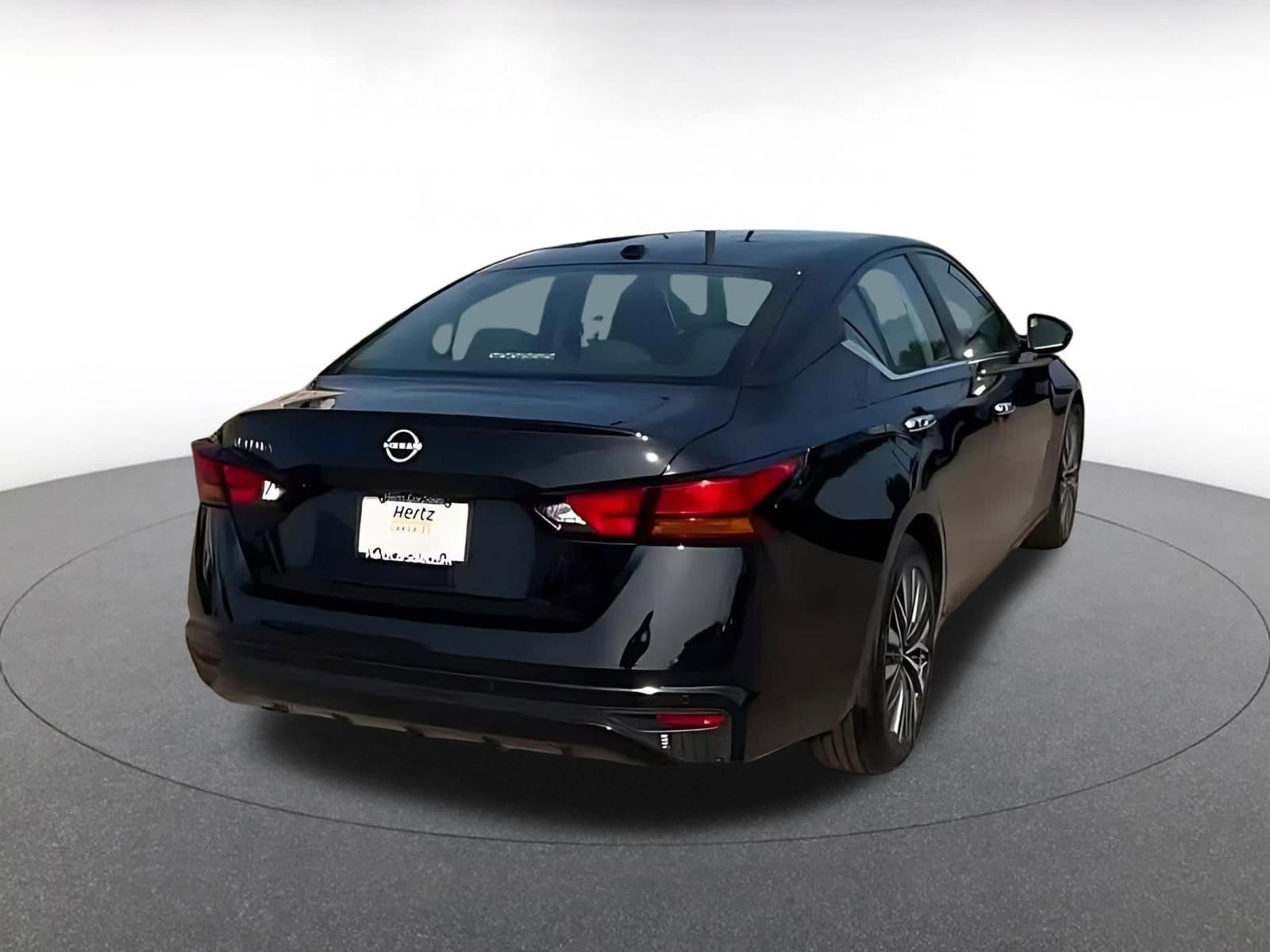 Thumbnail: 2025 Nissan Altima - 15