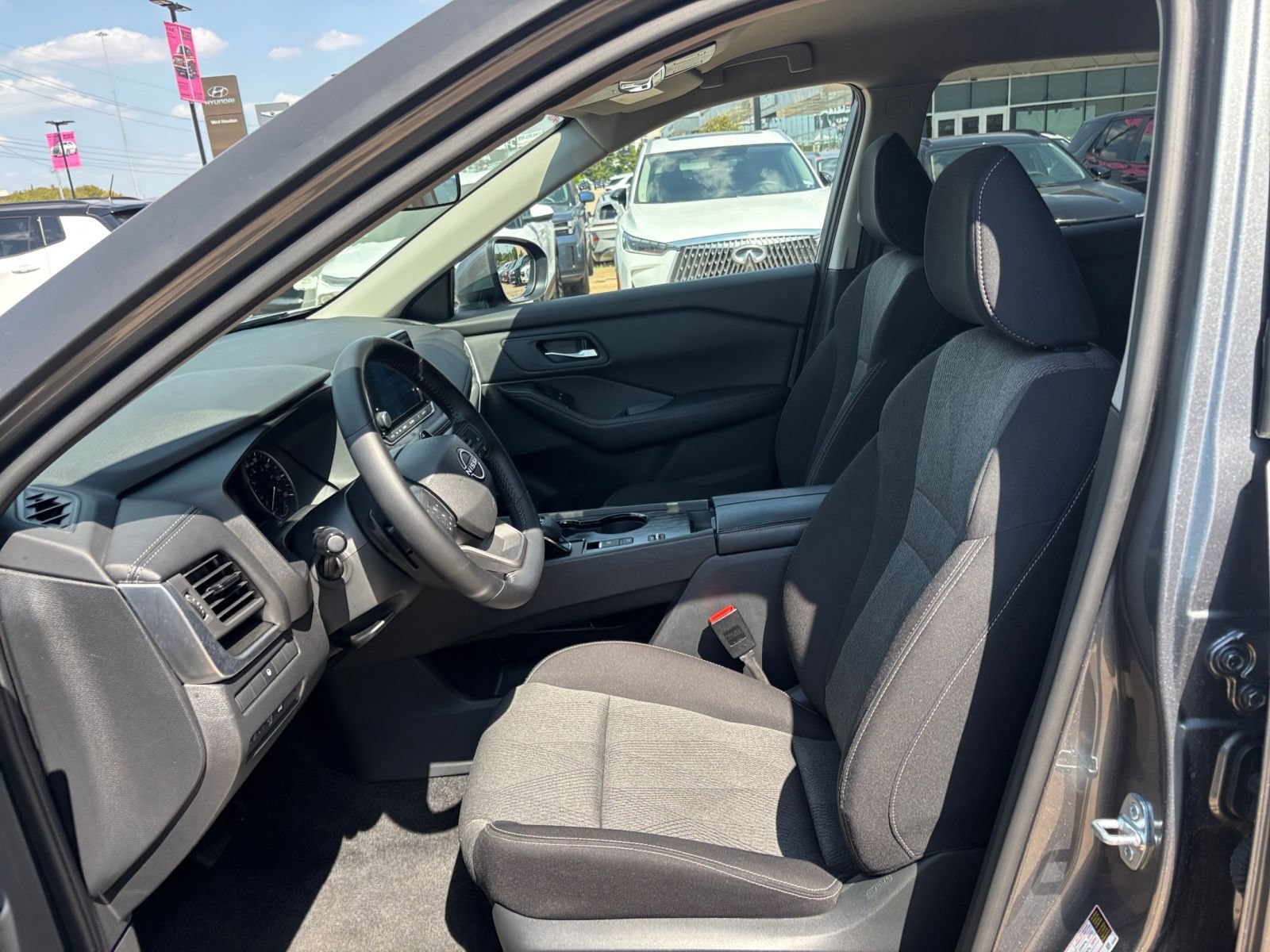Thumbnail: 2026 Nissan Rogue - 28