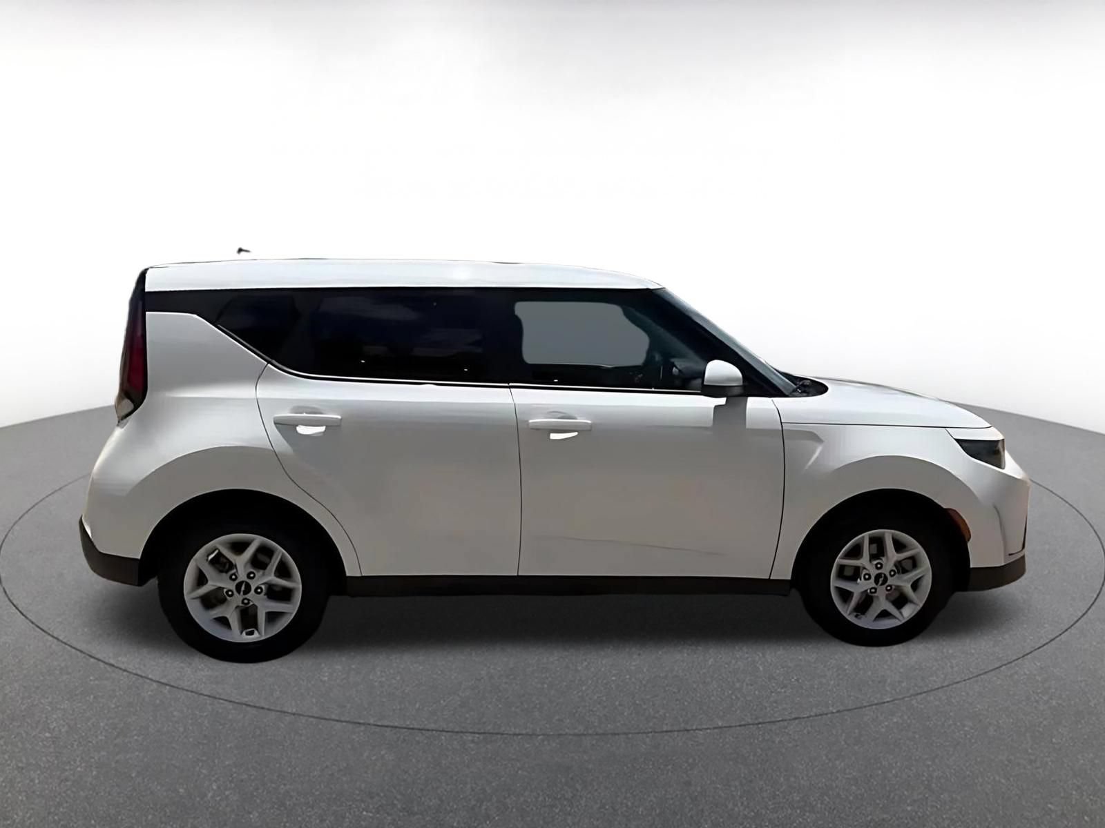 Thumbnail: 2025 Kia Soul - 15