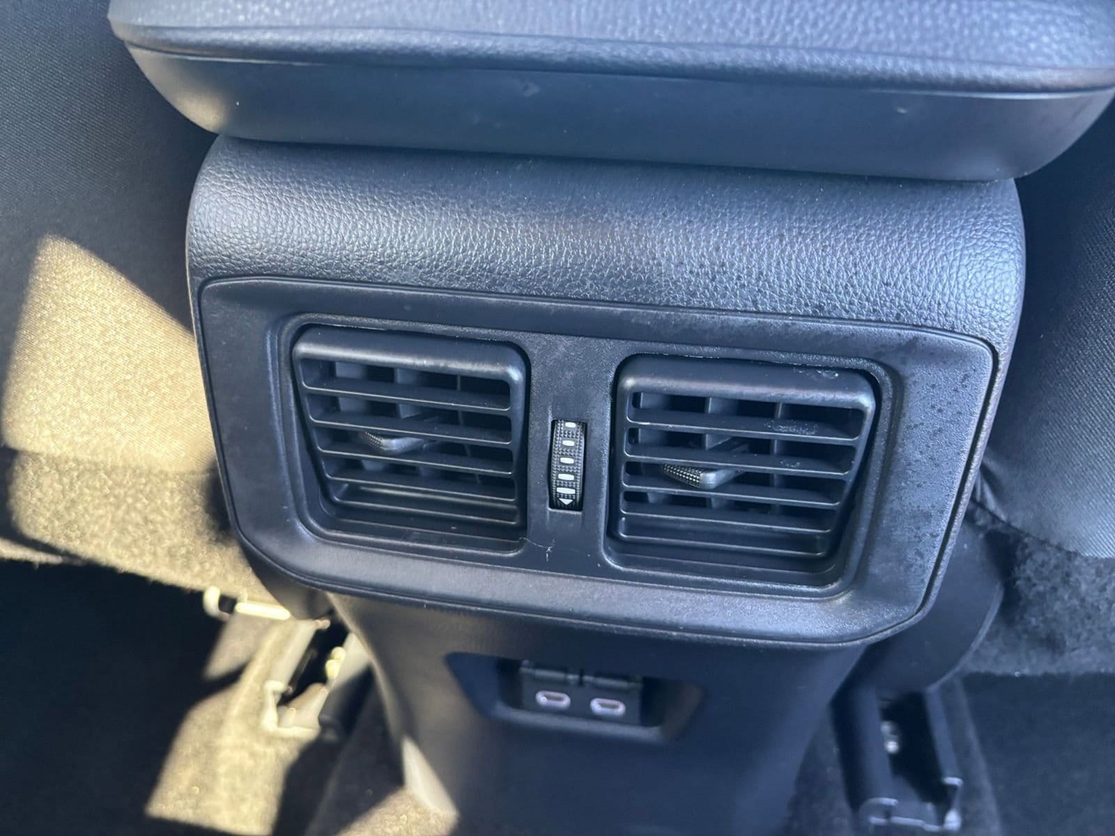 Thumbnail: 2025 Toyota RAV4 - 24