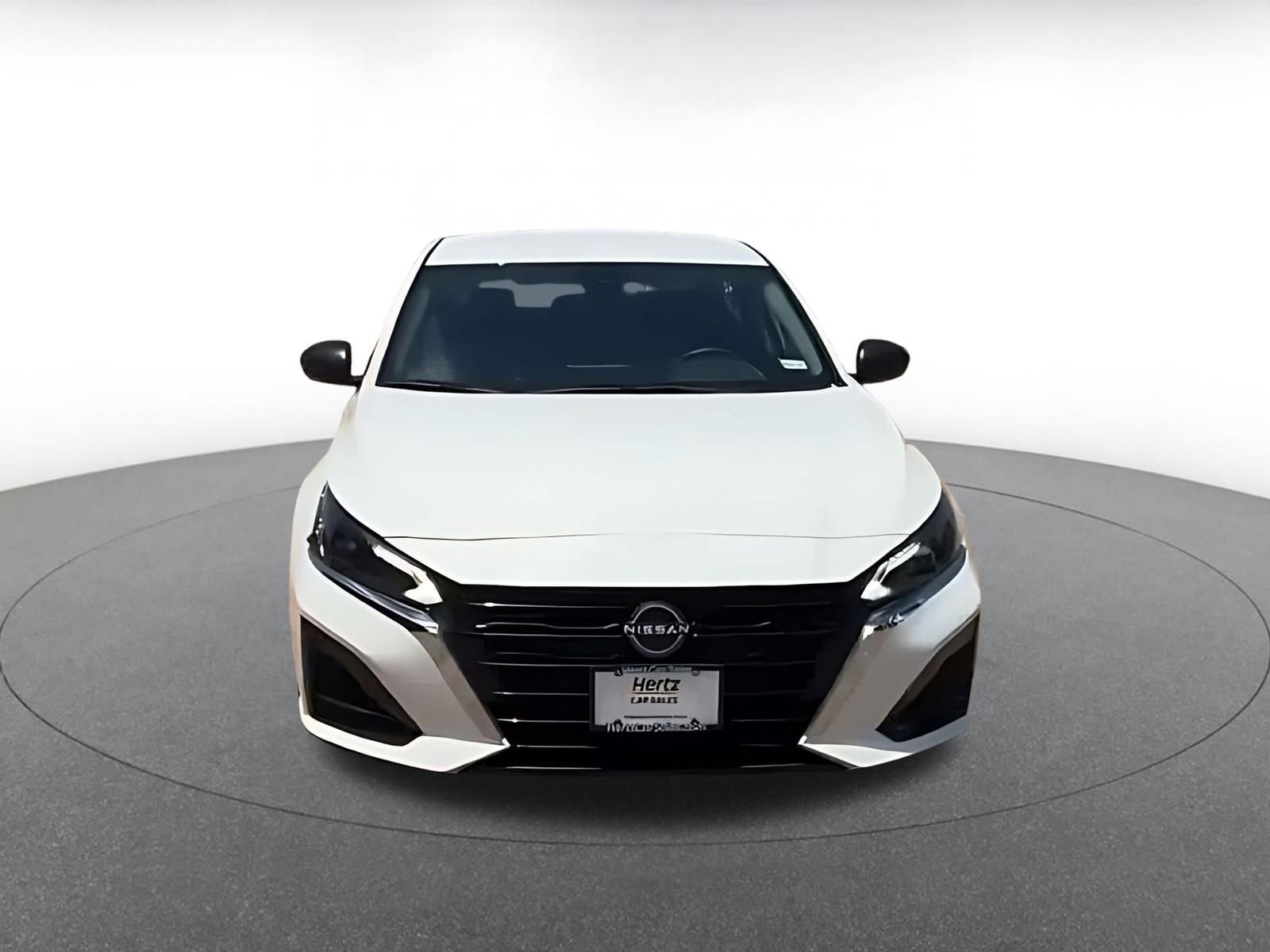 Thumbnail: 2025 Nissan Altima - 4