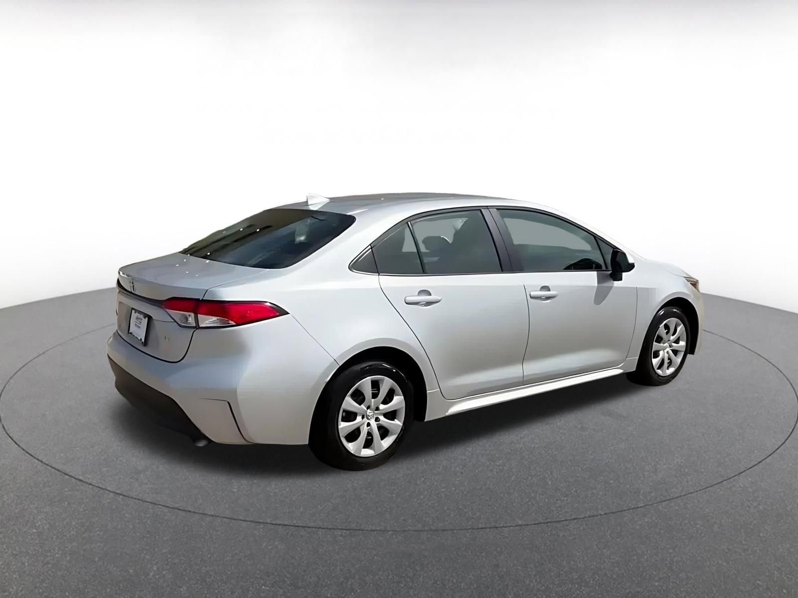 Thumbnail: 2025 Toyota Corolla - 14