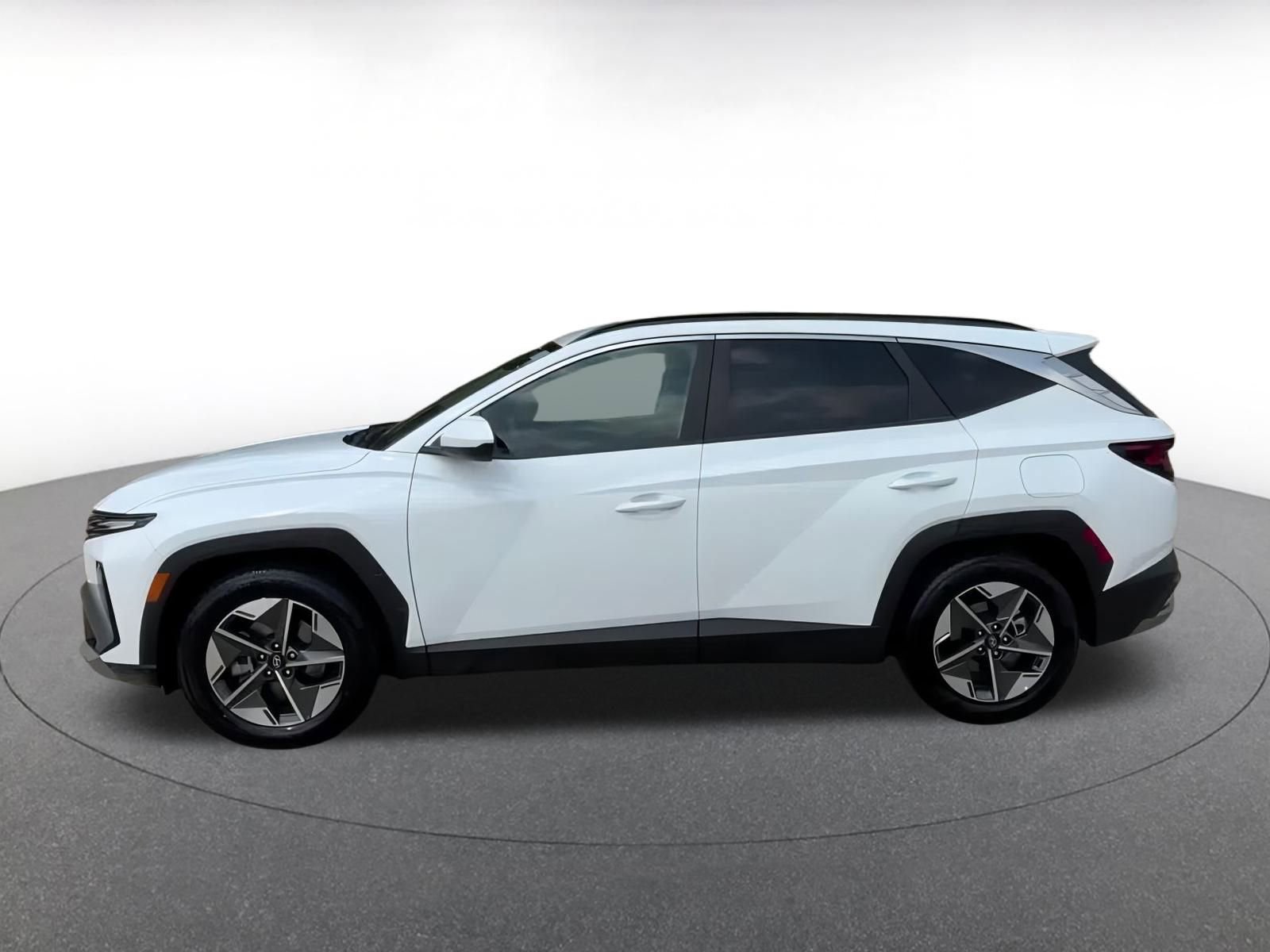 Thumbnail: 2025 Hyundai Tucson - 9