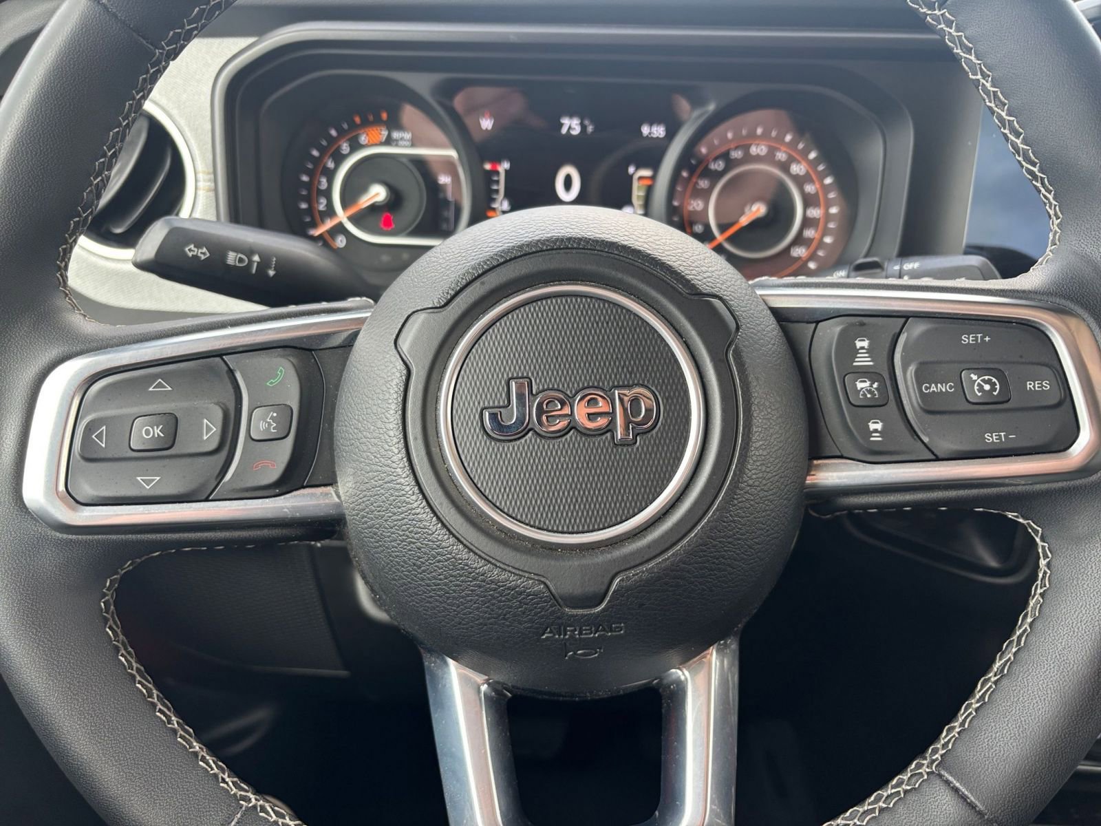 Thumbnail: 2025 Jeep Wrangler - 28