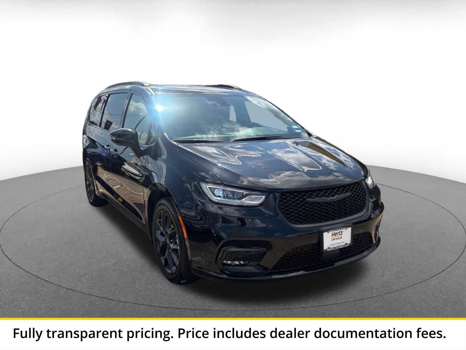 Thumbnail: 2025 Chrysler Pacifica - 1