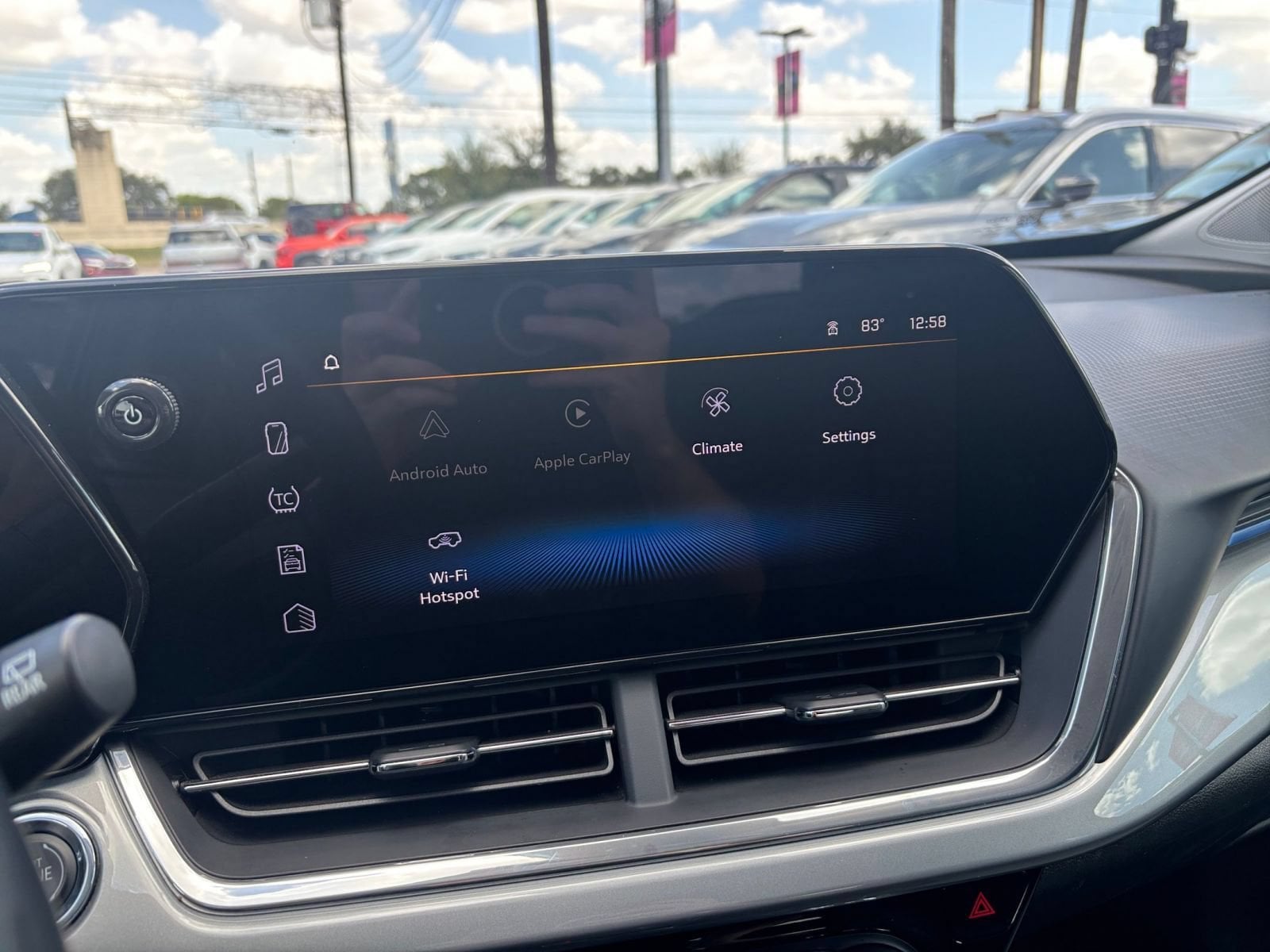 Thumbnail: 2025 Chevrolet Trax - 16