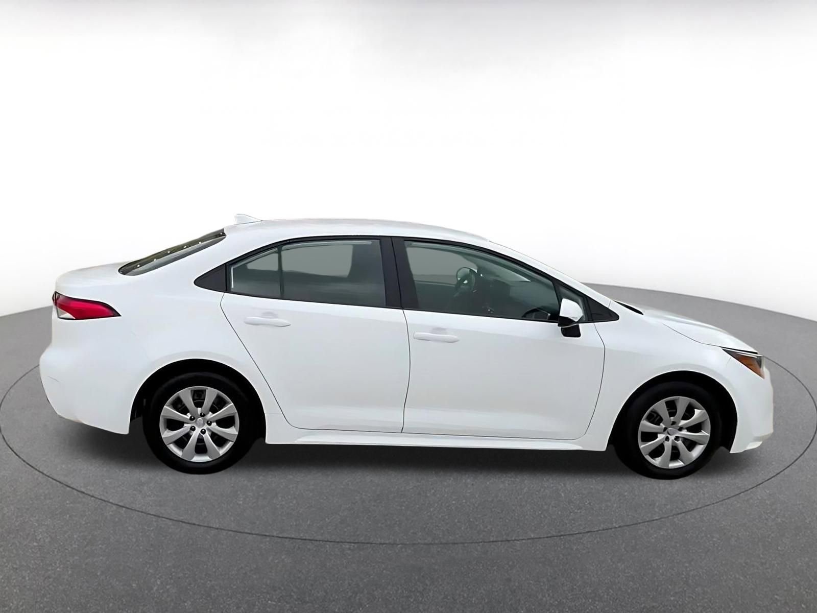 Thumbnail: 2025 Toyota Corolla - 16