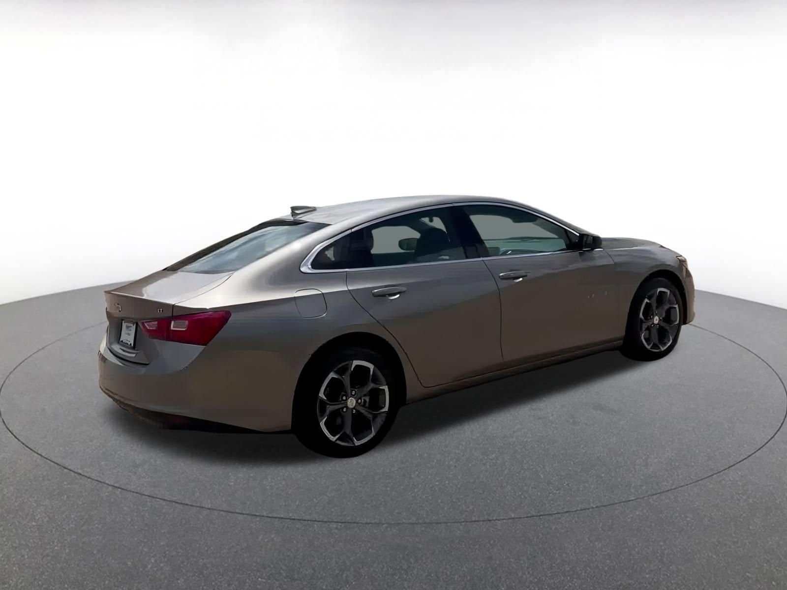 Thumbnail: 2024 Chevrolet Malibu - 11