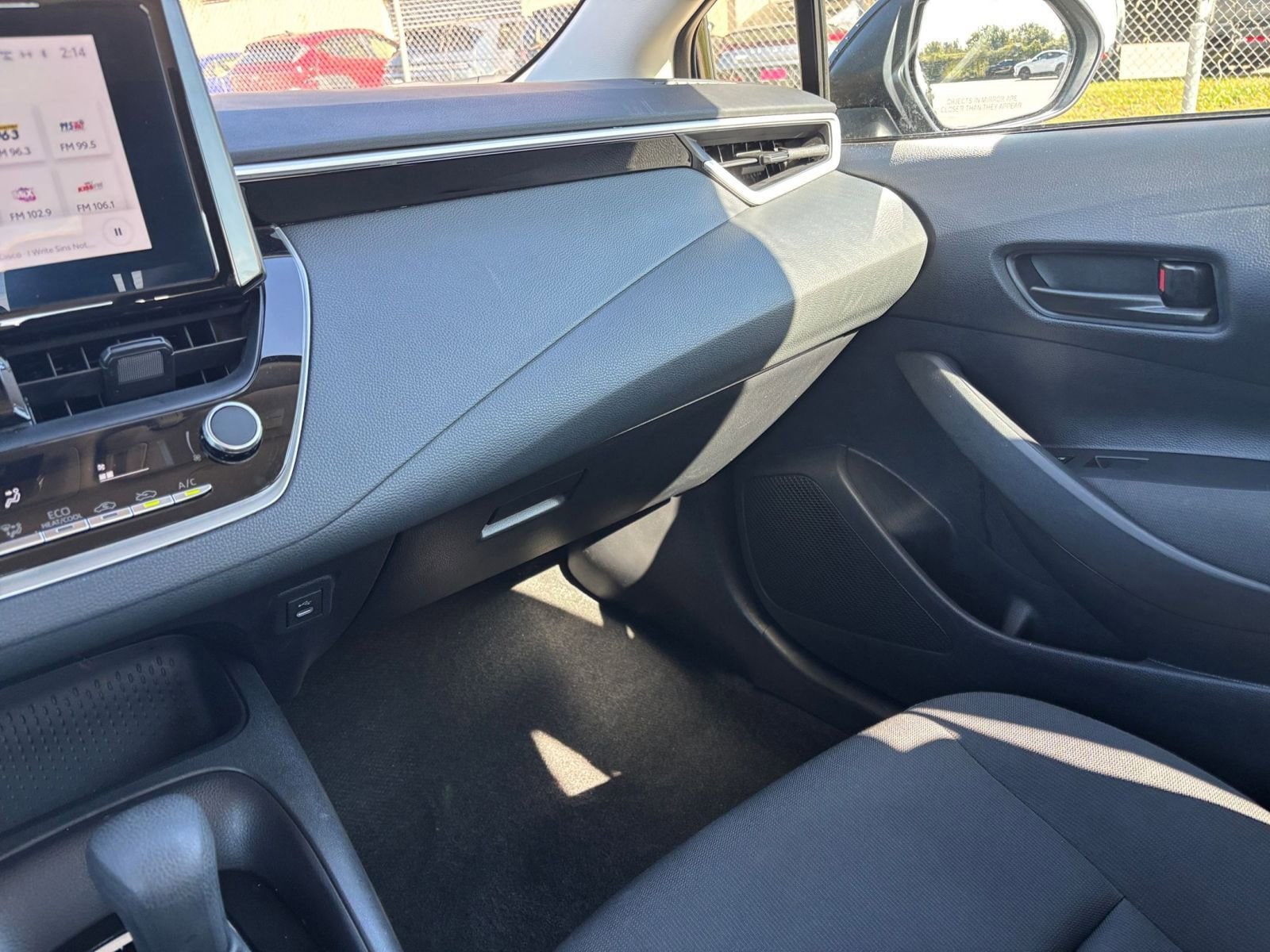 Thumbnail: 2025 Toyota Corolla - 33