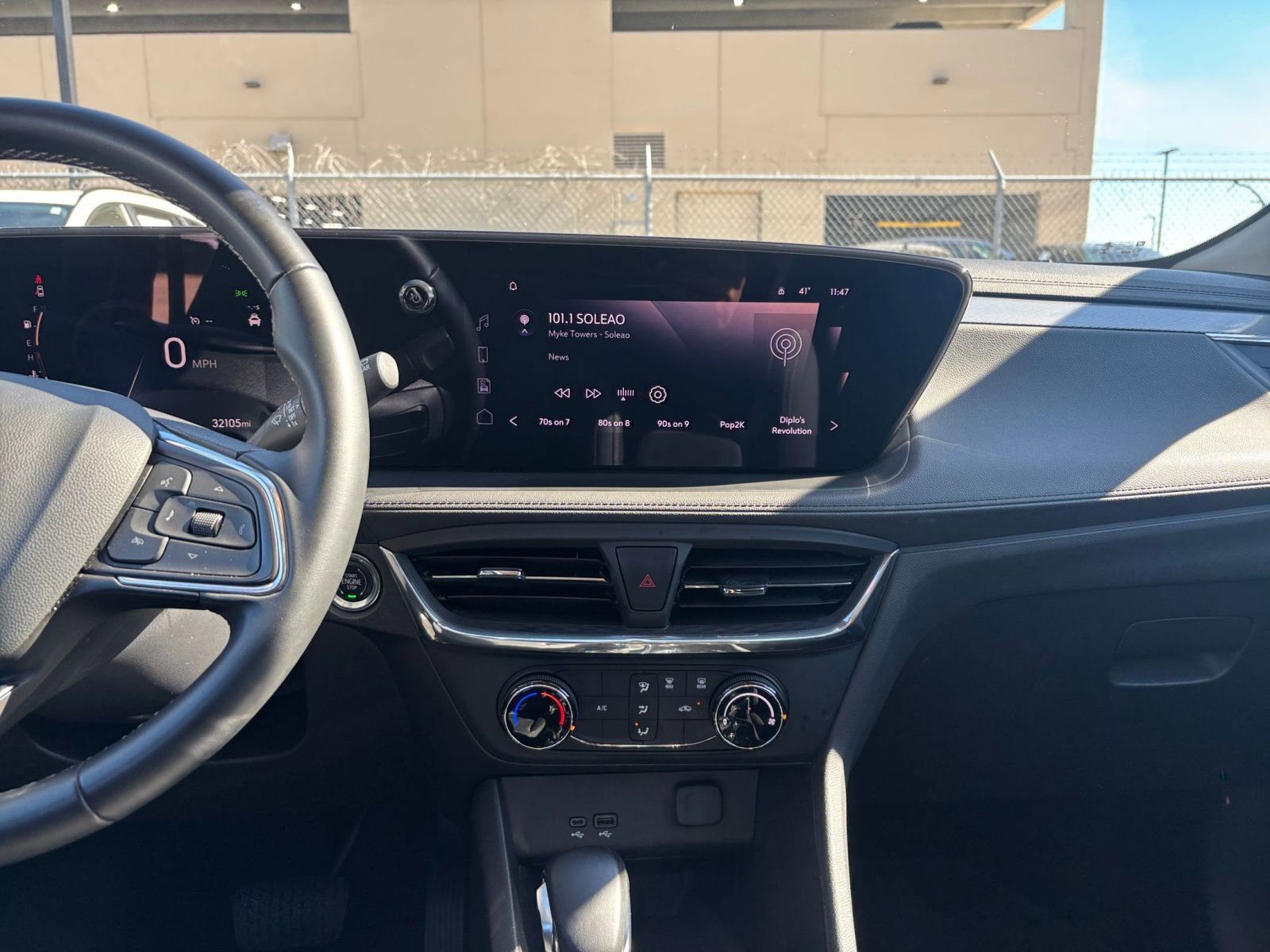 Thumbnail: 2025 Buick Encore GX - 18