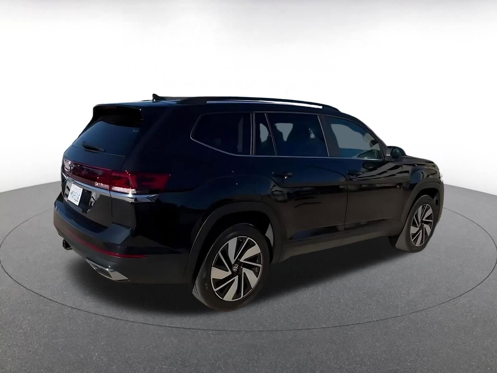 Thumbnail: 2024 Volkswagen Atlas - 14