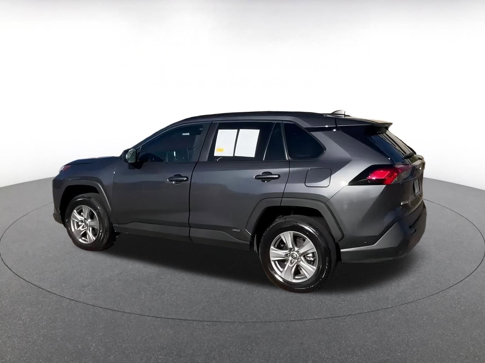 Thumbnail: 2025 Toyota RAV4 - 10