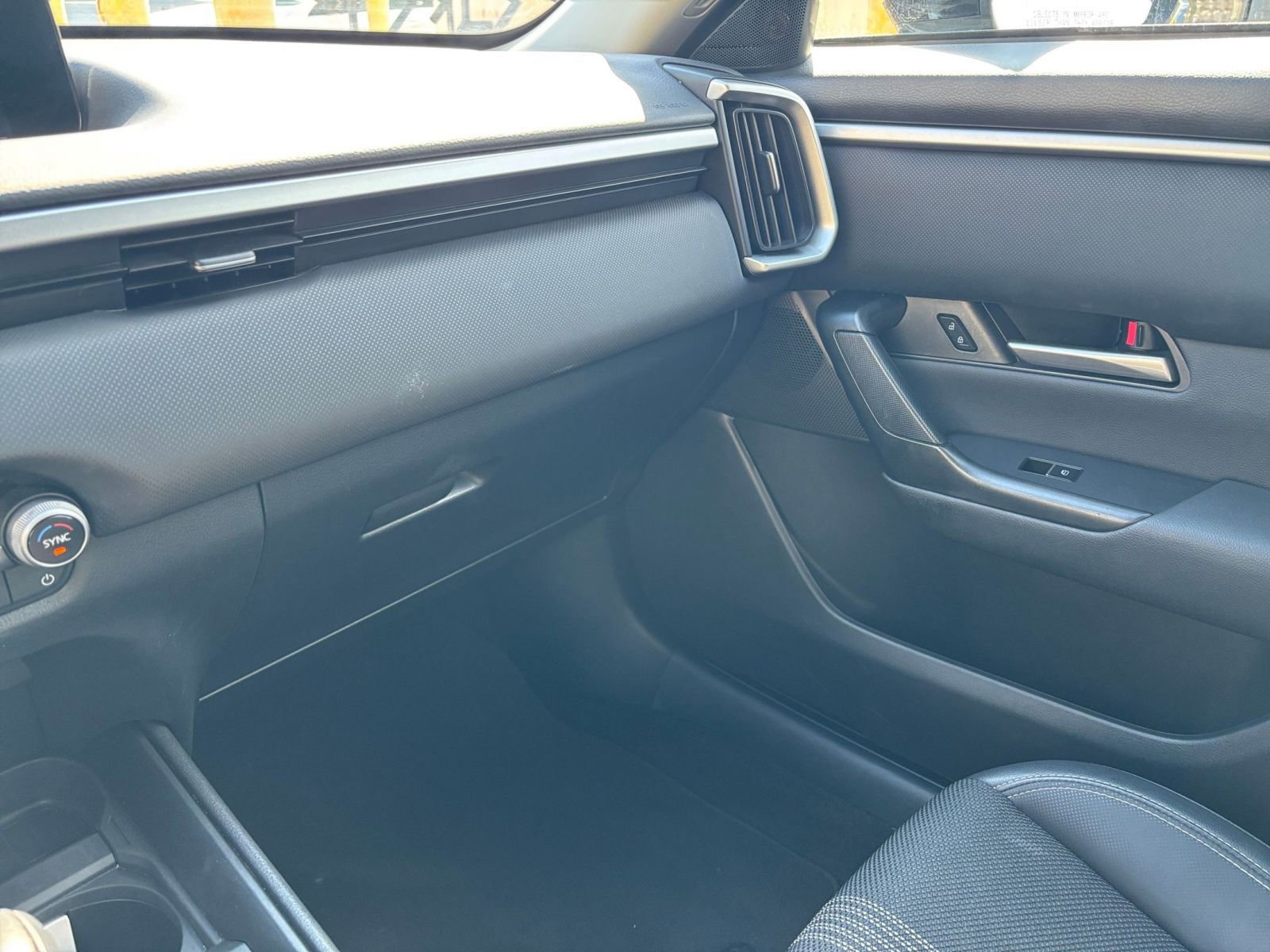 Thumbnail: 2025 Mazda CX-50 - 34