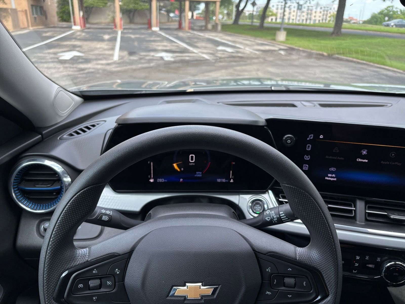 Thumbnail: 2025 Chevrolet Trax - 29