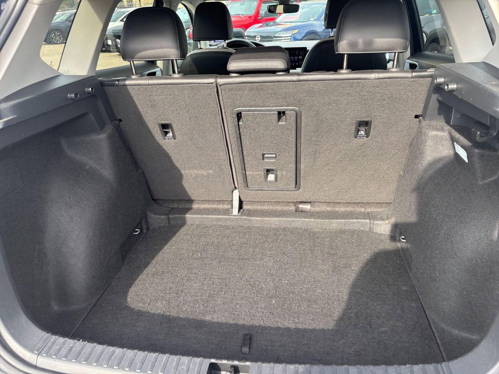 Thumbnail: 2025 Volkswagen Taos - 31