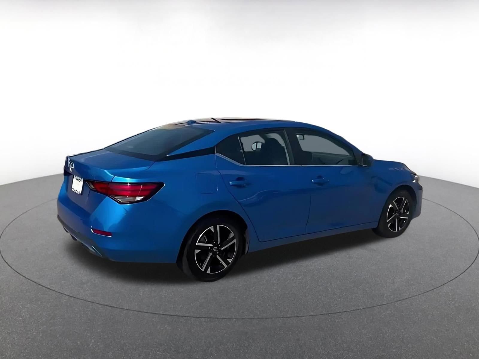 Thumbnail: 2025 Nissan Sentra - 12