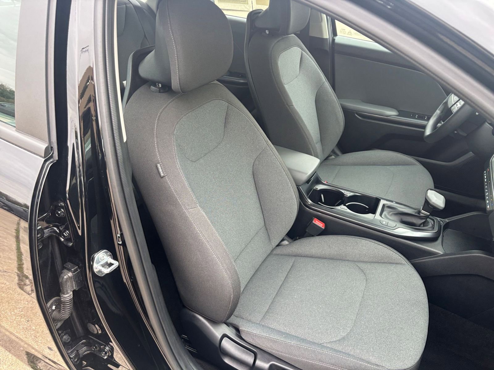 Thumbnail: 2025 Kia K4 - 35