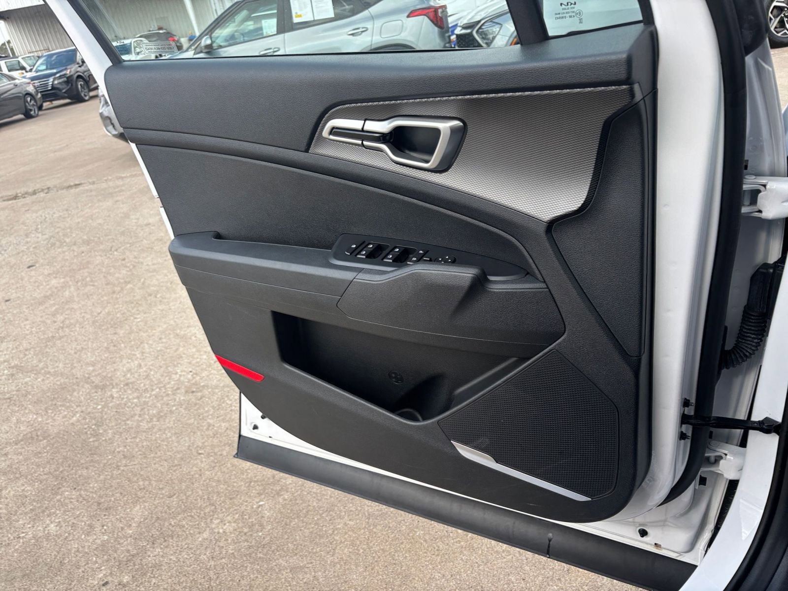 Thumbnail: 2025 Kia Sportage - 18