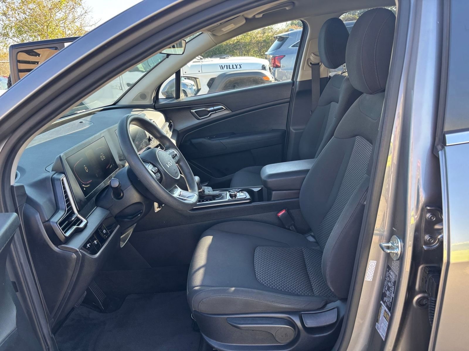 Thumbnail: 2024 Kia Sportage - 25