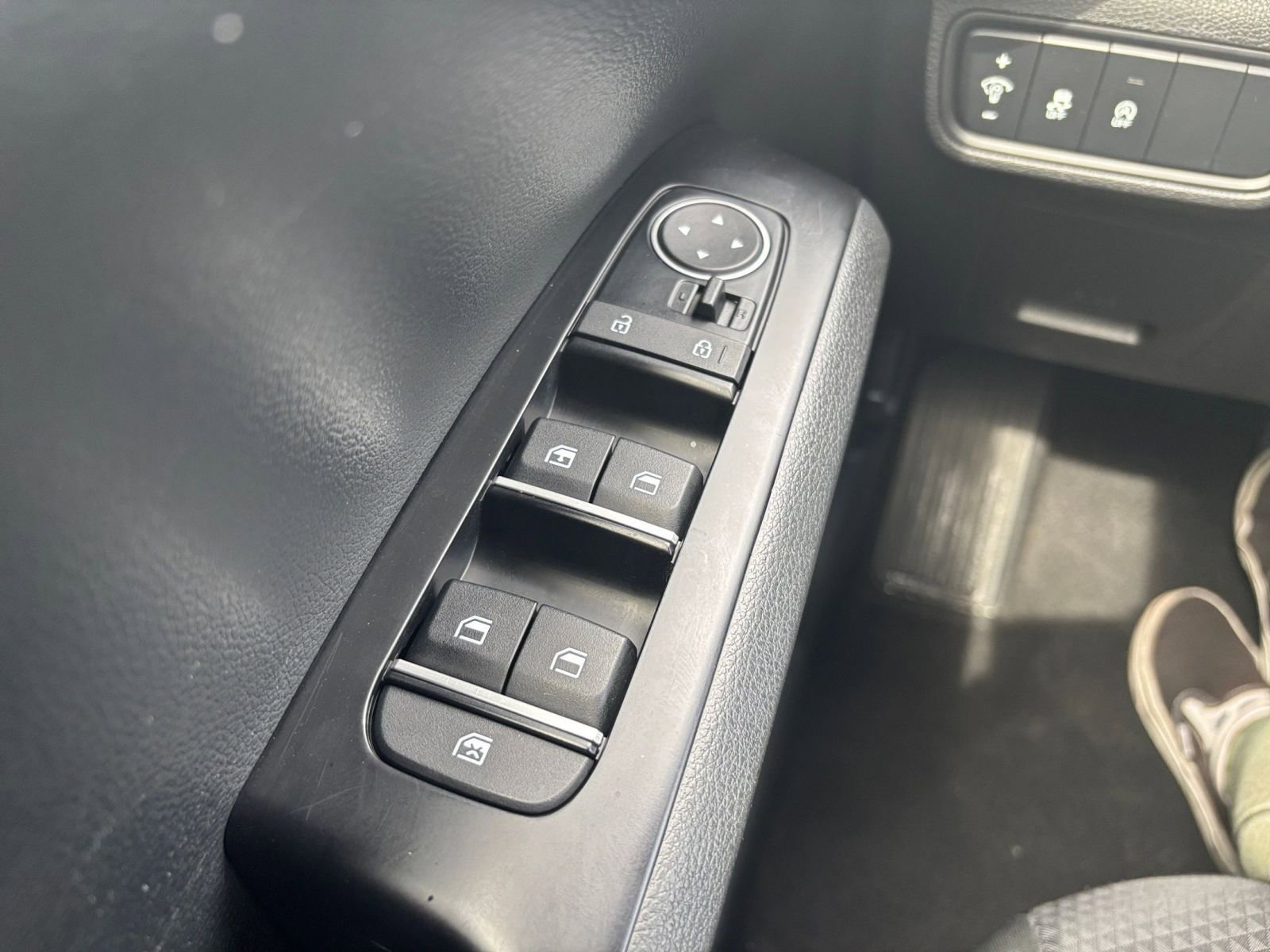 2023 Kia Soul LX 16