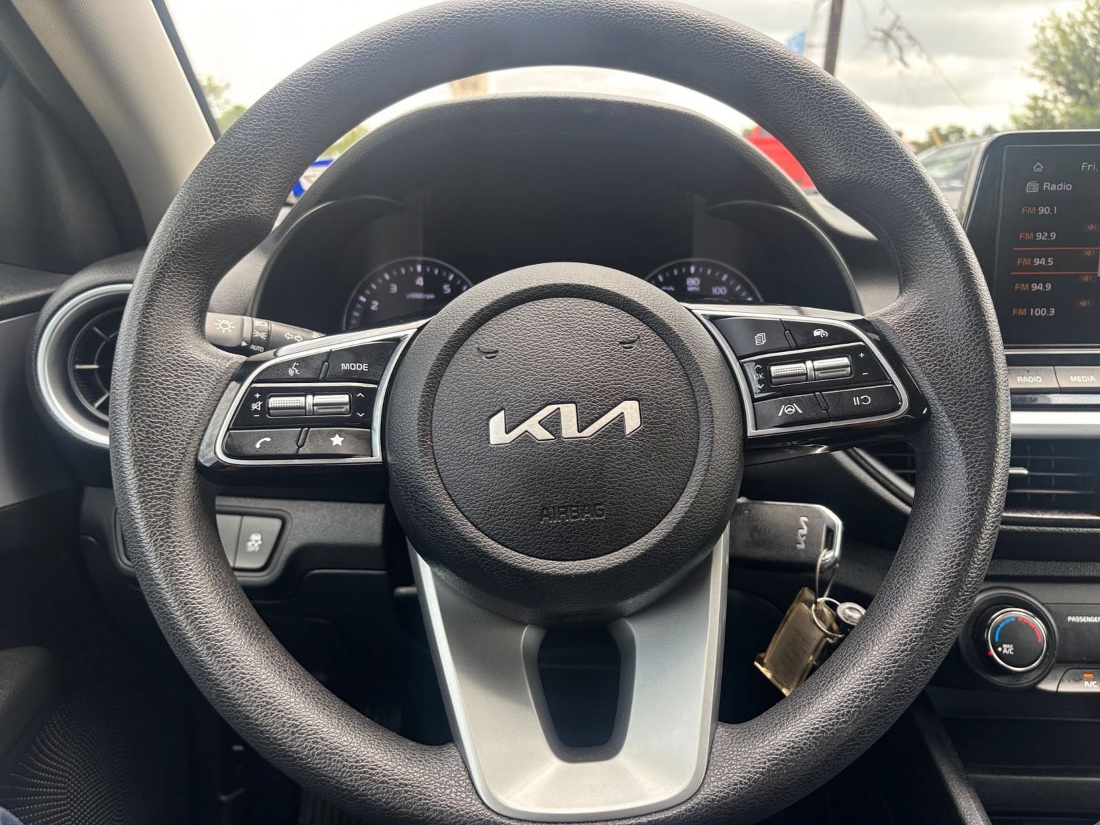 Thumbnail: 2024 Kia Forte - 25