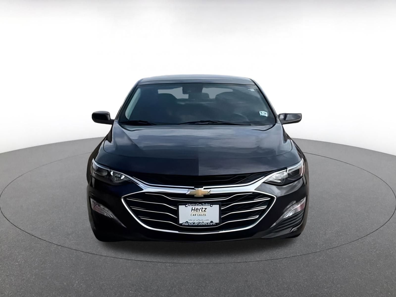 Thumbnail: 2023 Chevrolet Malibu - 4