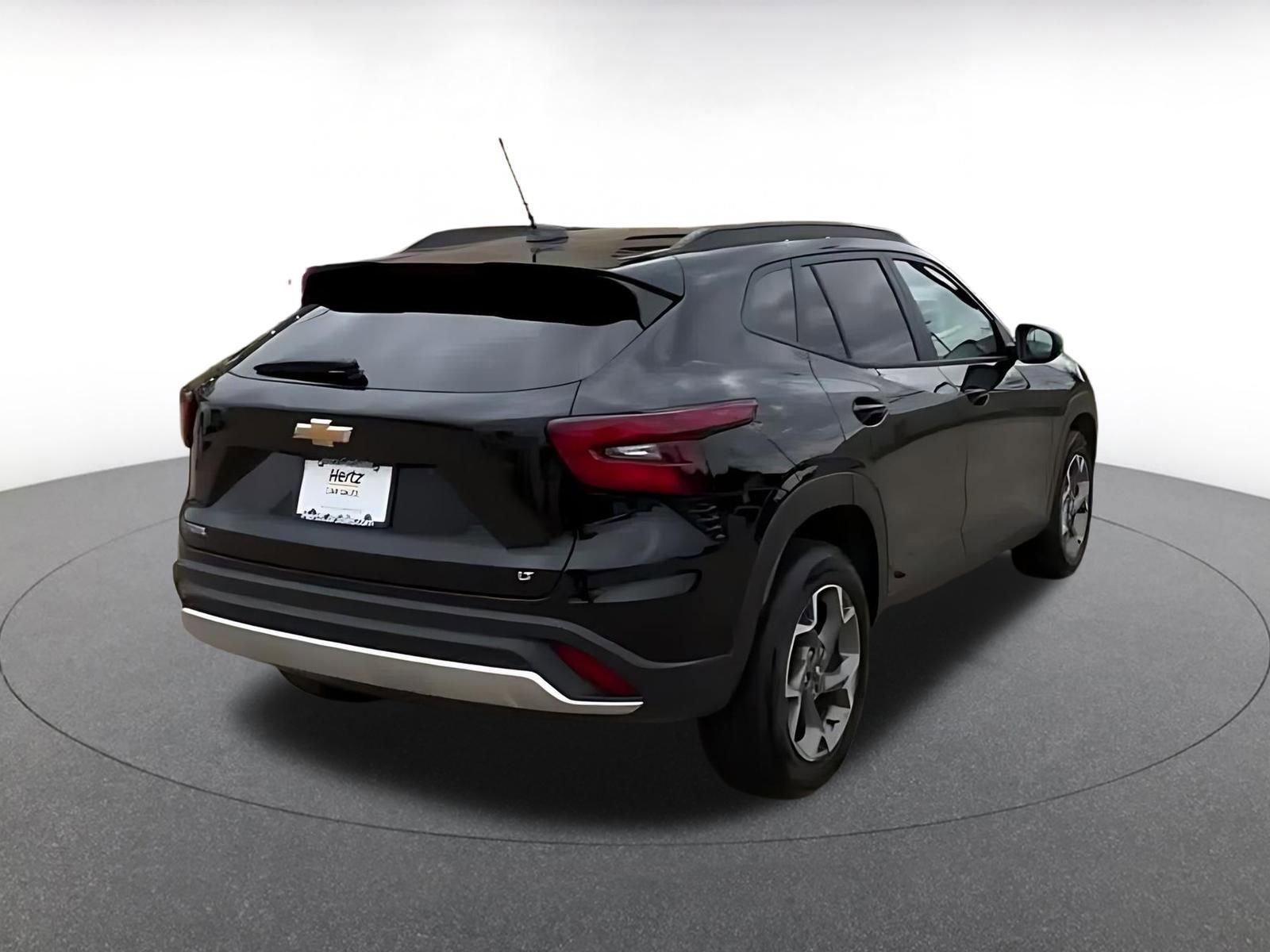 Thumbnail: 2025 Chevrolet Trax - 14