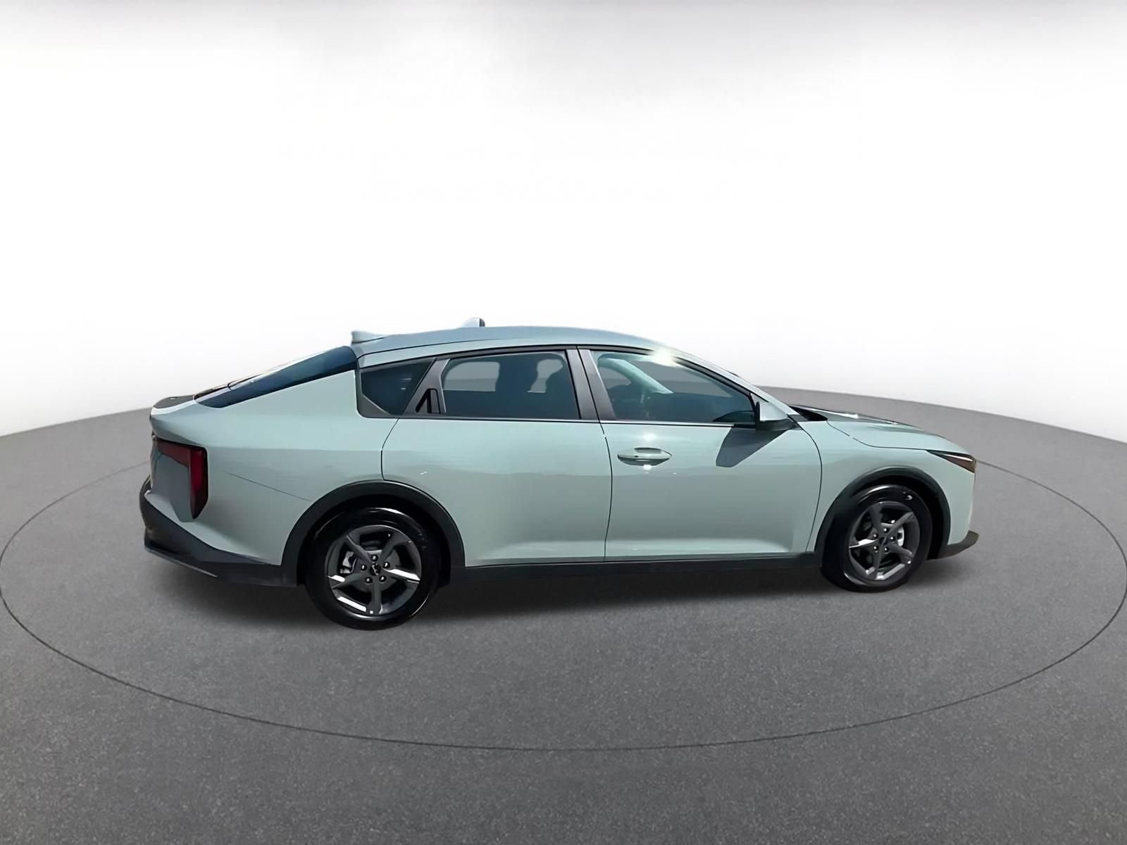 Thumbnail: 2026 Kia K4 - 14
