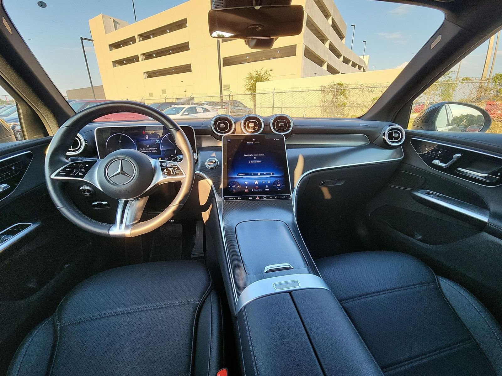 Thumbnail: 2024 Mercedes-Benz GLC - 24
