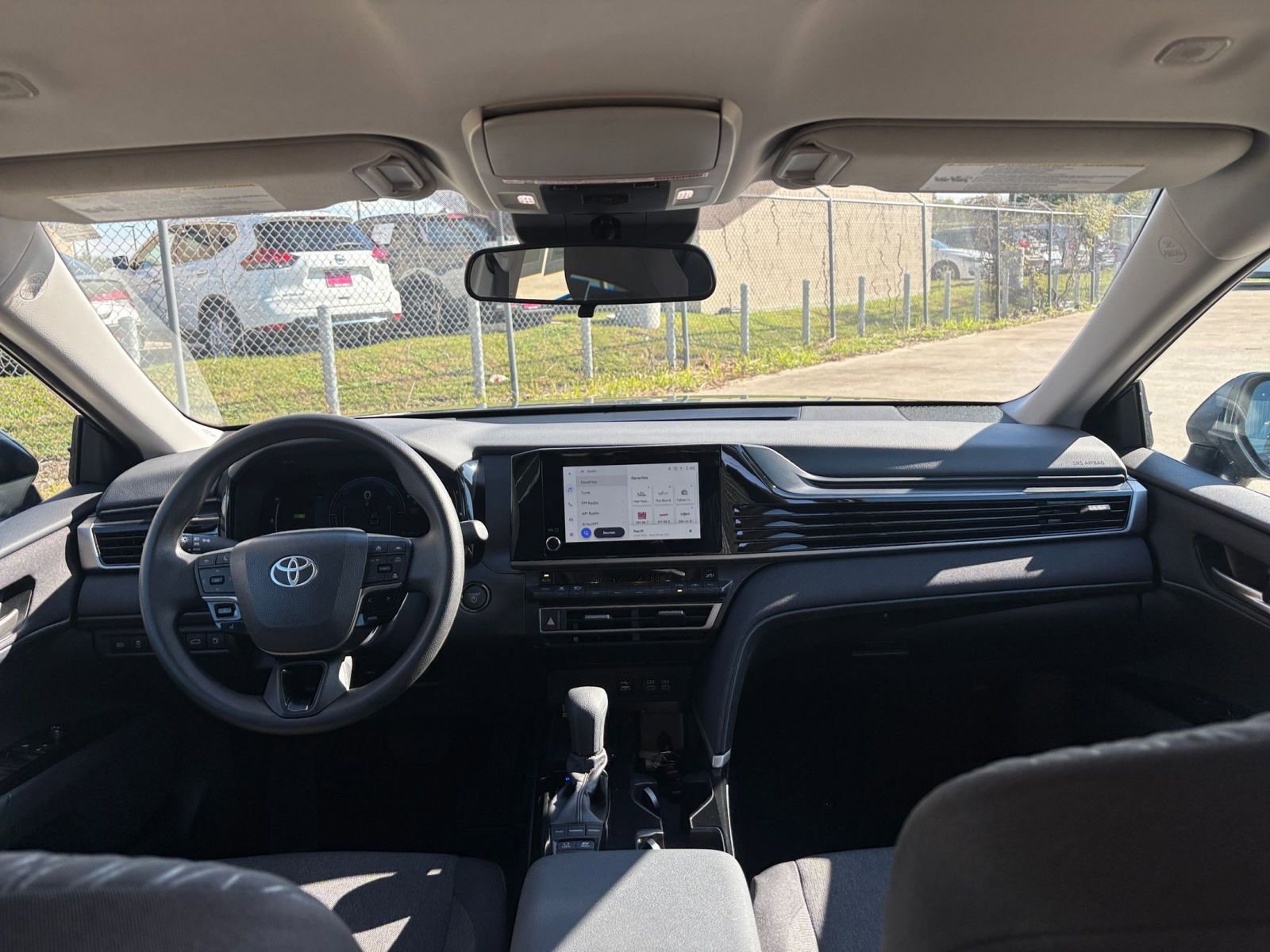 Thumbnail: 2025 Toyota Camry - 32