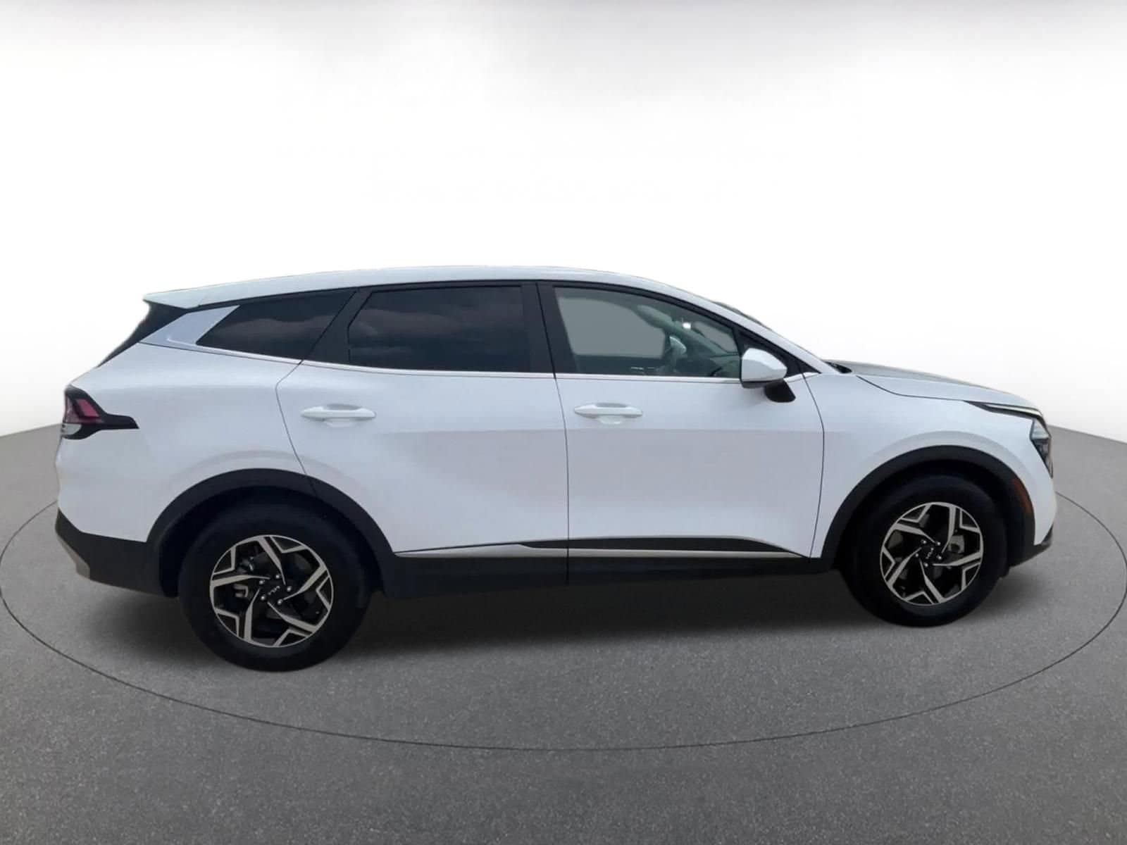 Thumbnail: 2025 Kia Sportage - 16