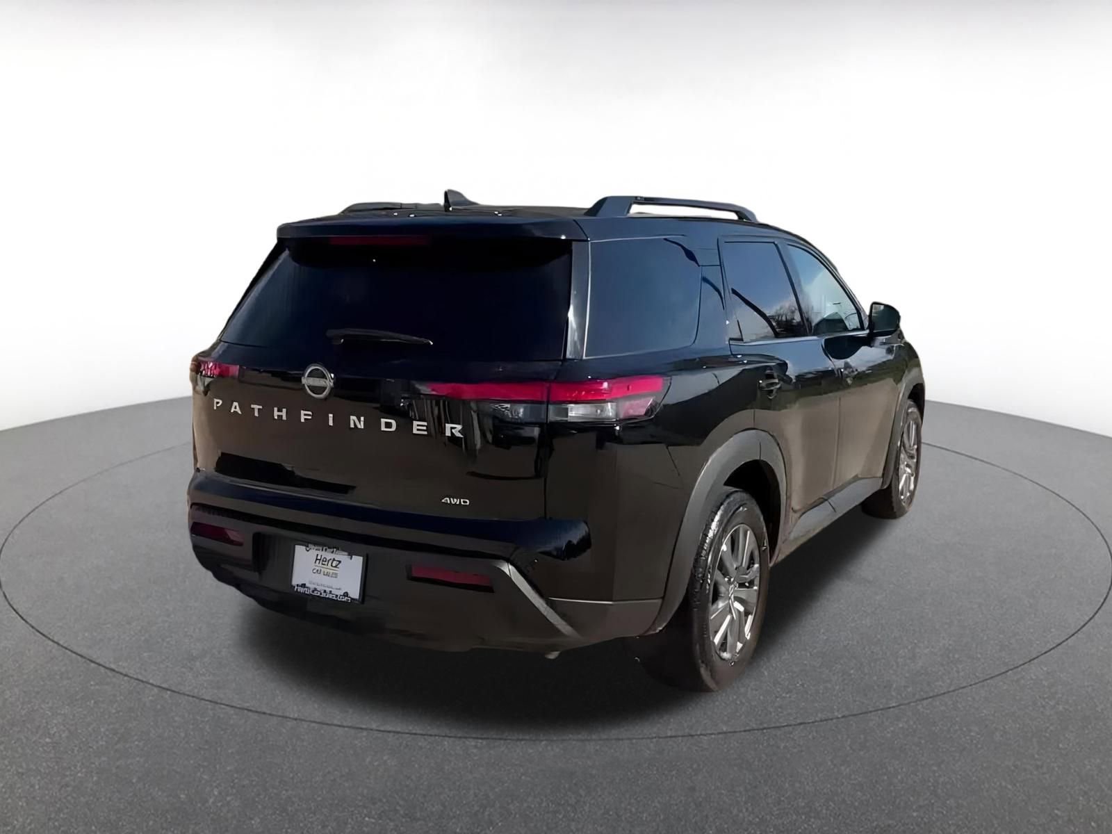 Thumbnail: 2025 Nissan Pathfinder - 14