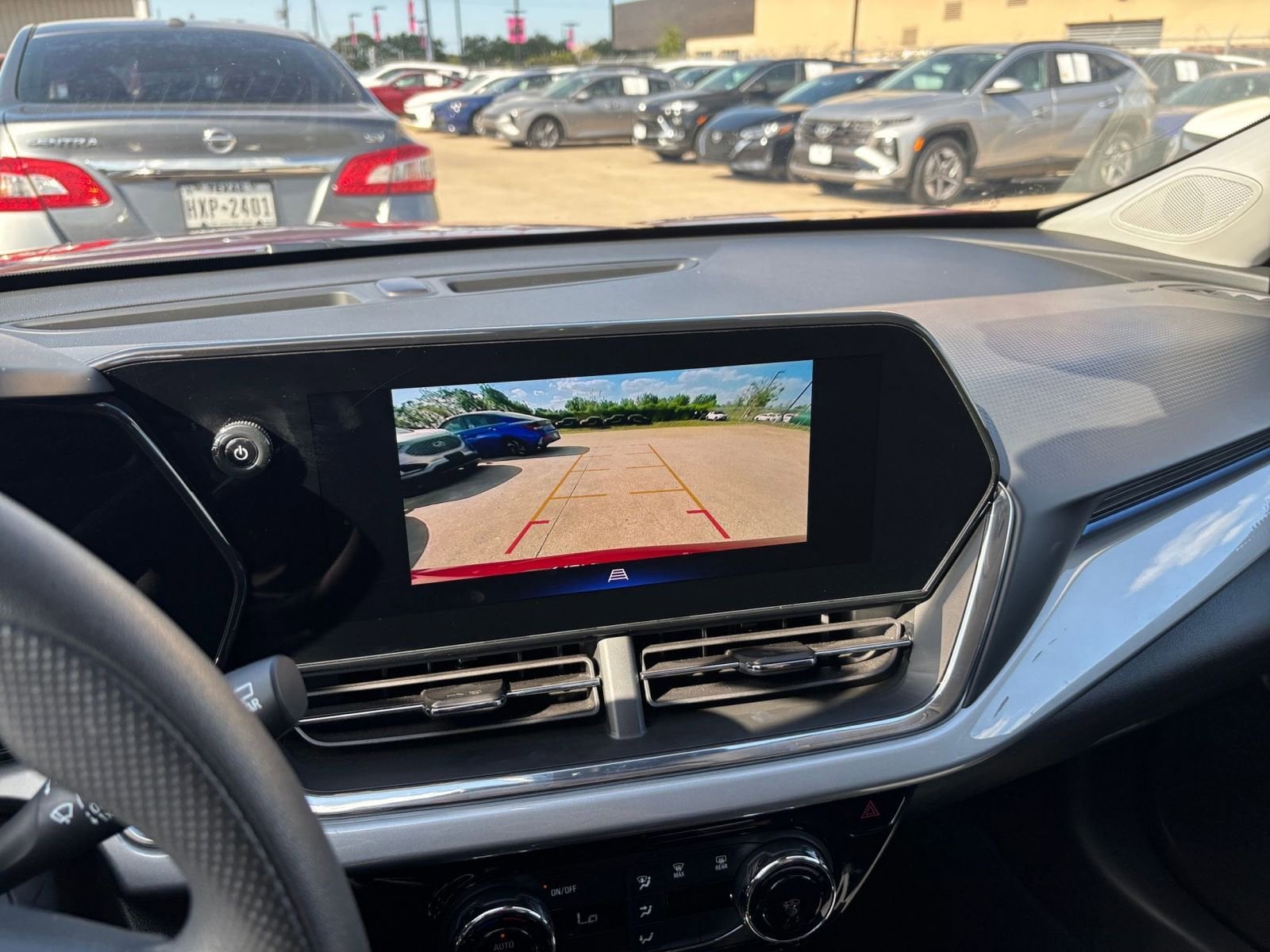 Thumbnail: 2025 Chevrolet Trax - 22