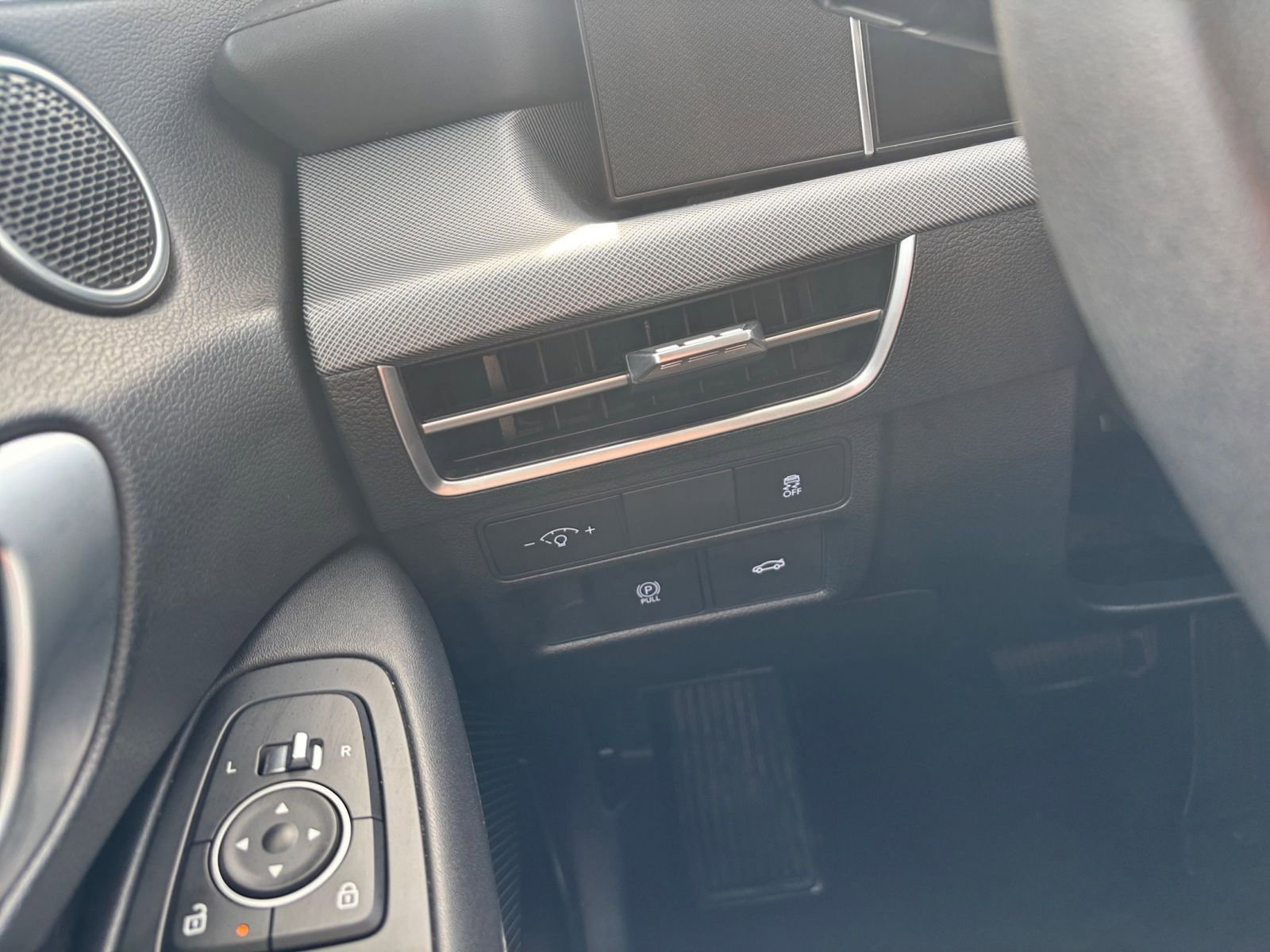 Thumbnail: 2025 Hyundai Sonata - 34