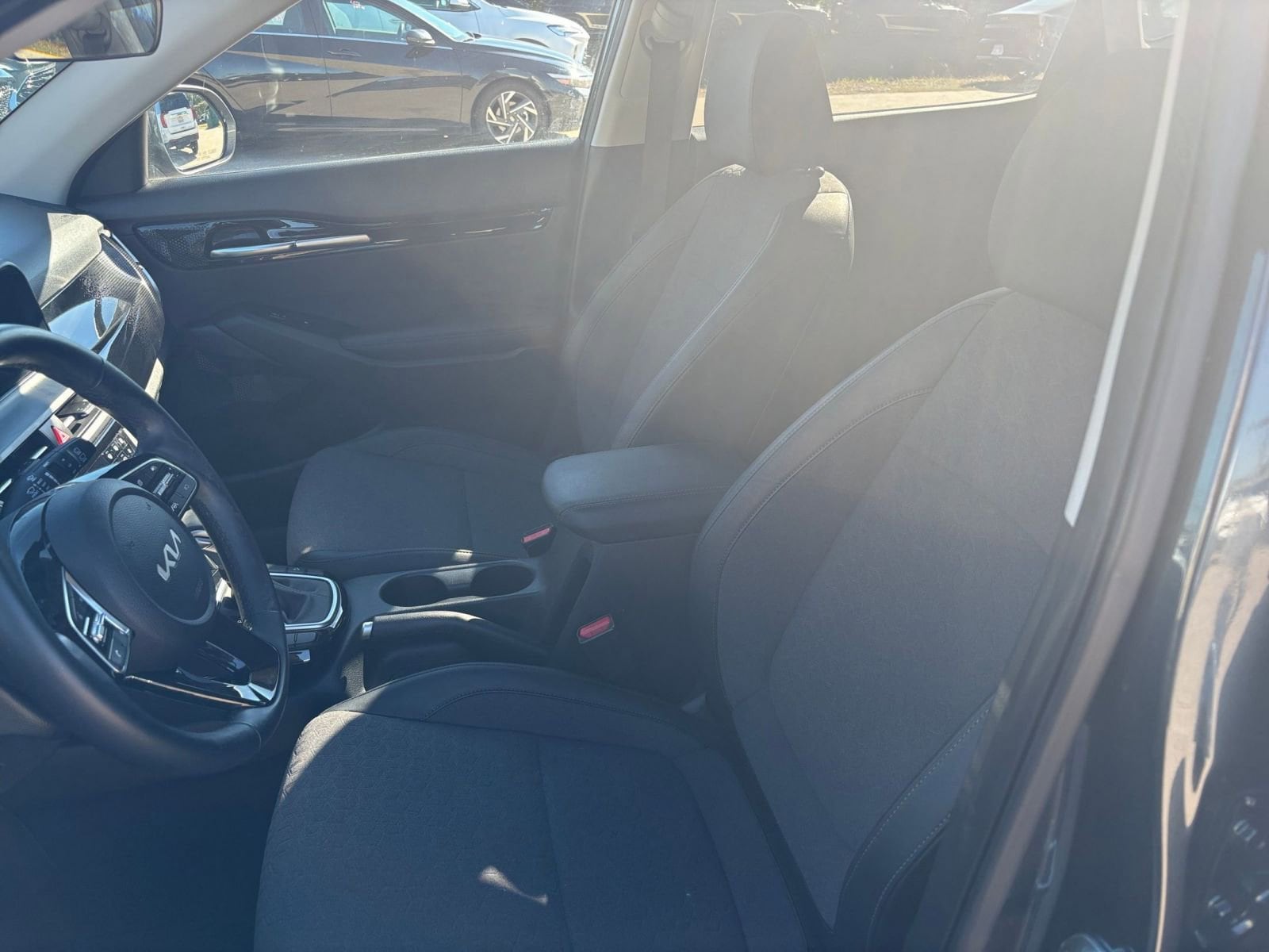 Thumbnail: 2025 Kia Seltos - 24