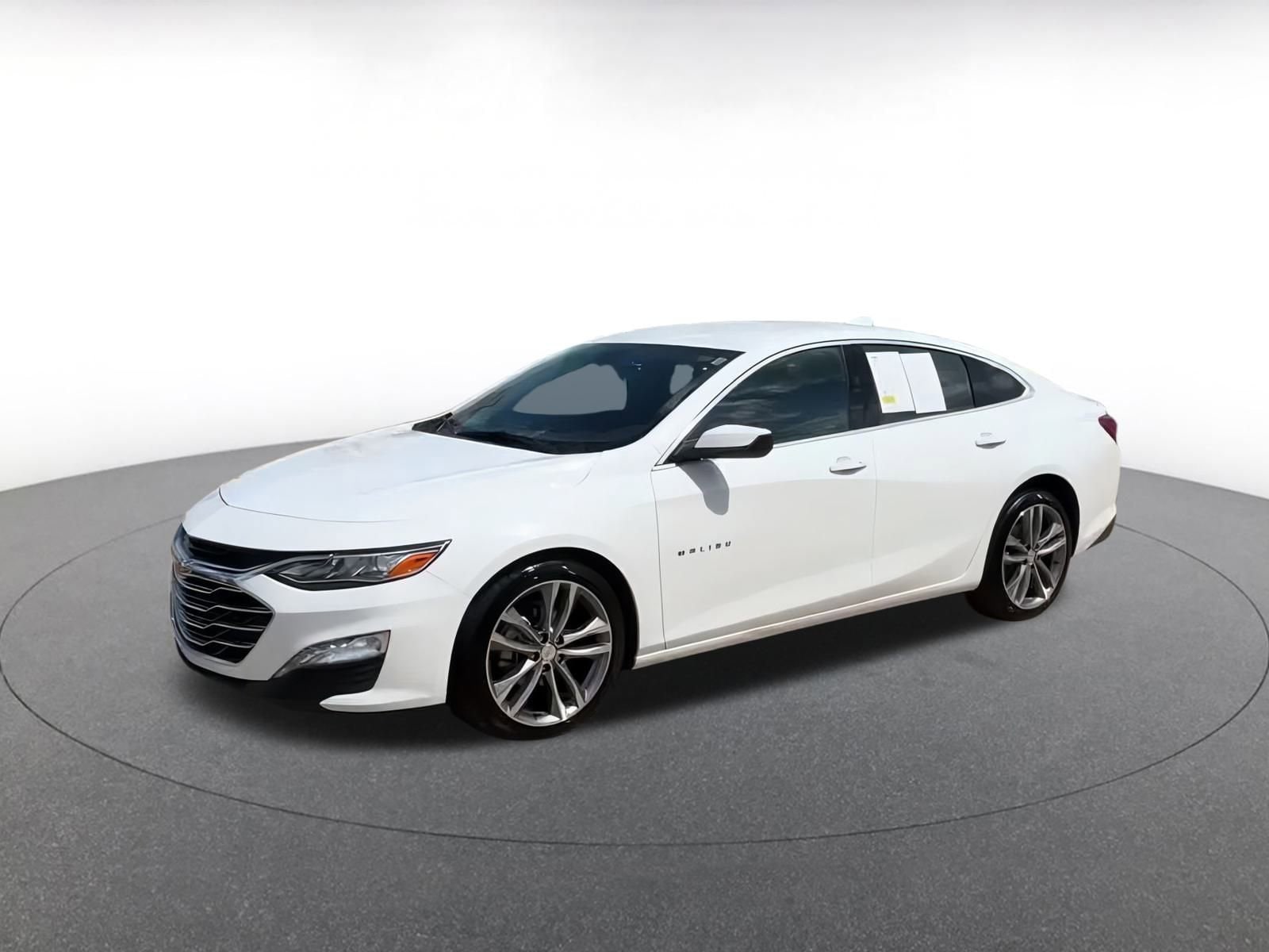 Thumbnail: 2024 Chevrolet Malibu - 9