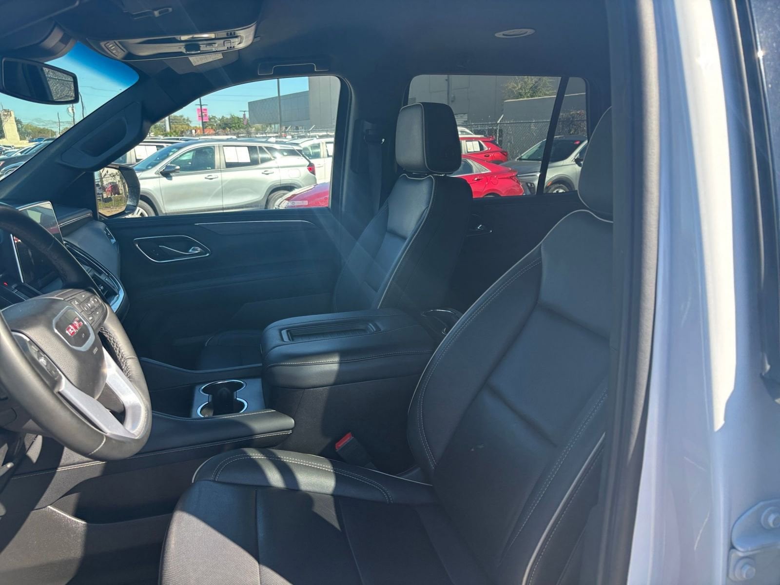 Thumbnail: 2024 GMC Yukon - 34