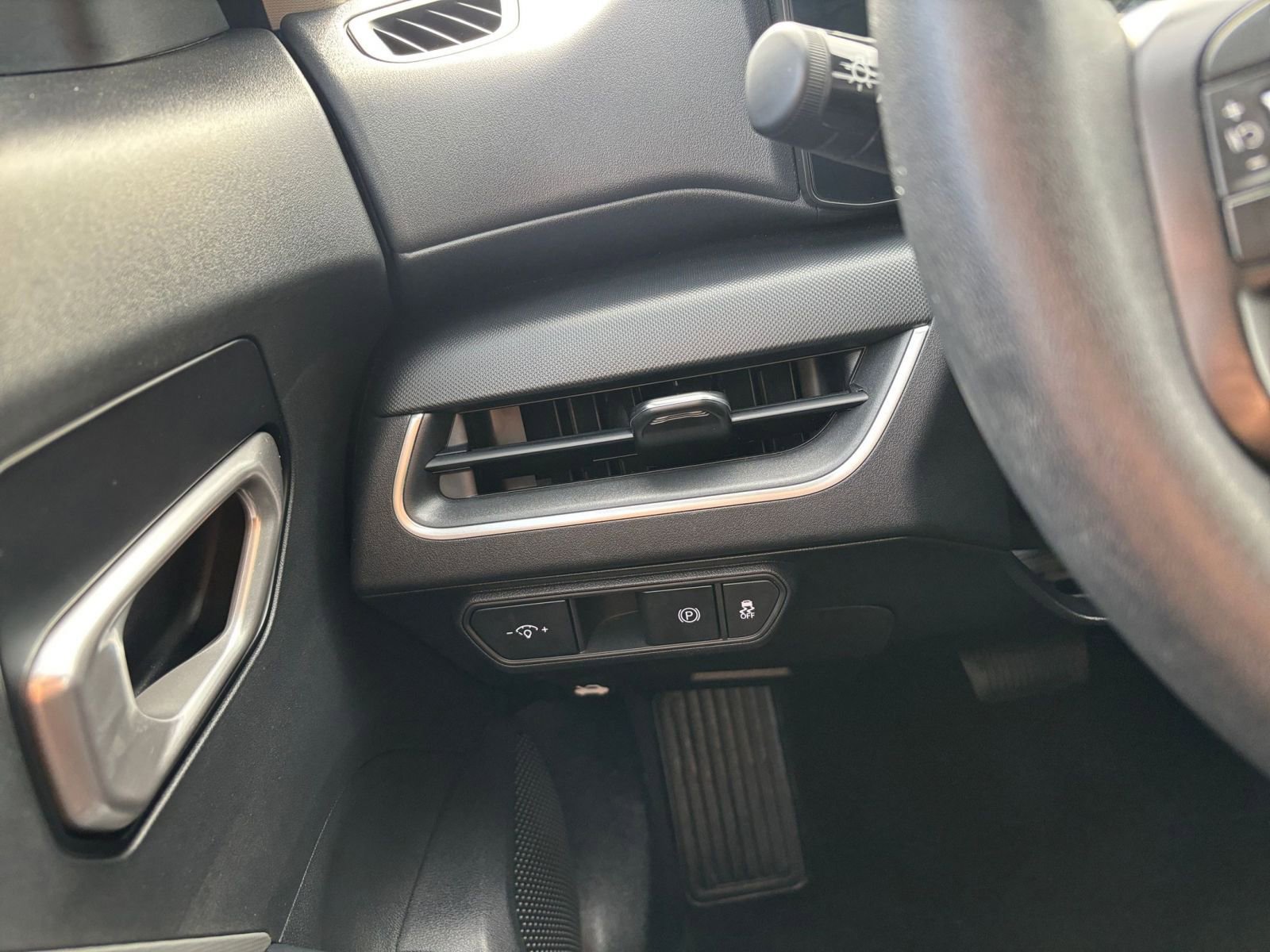 Thumbnail: 2025 Kia K4 - 33