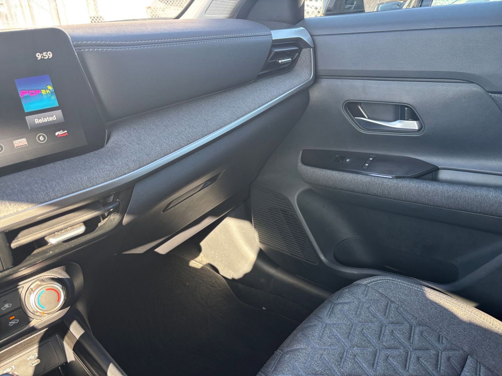 Thumbnail: 2025 Nissan Kicks - 33