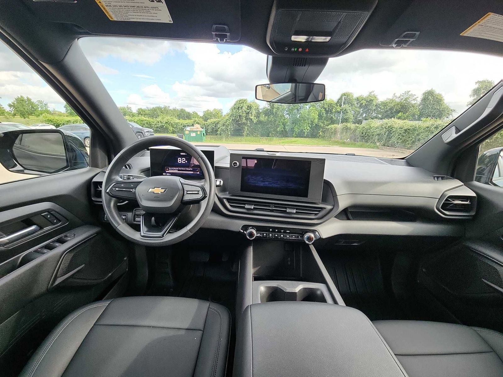 Thumbnail: 2024 Chevrolet Silverado EV - 21