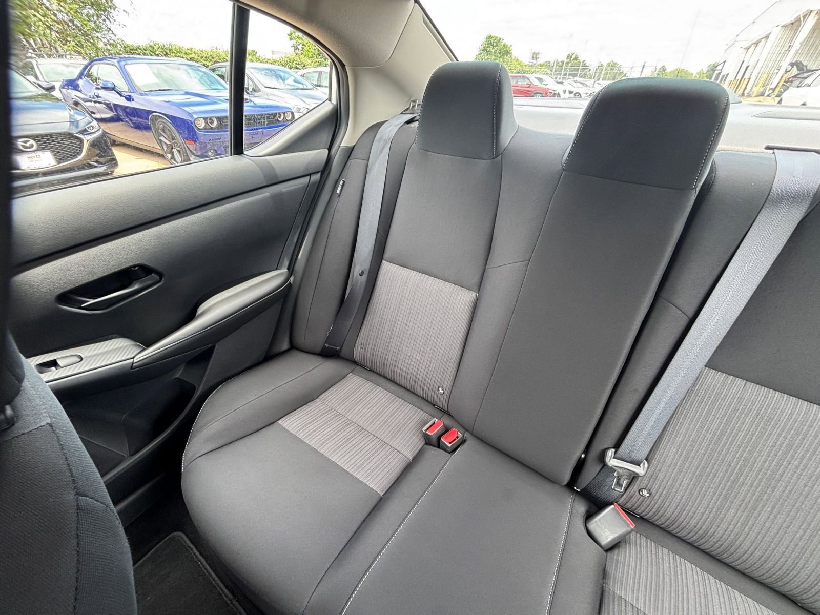2024 Nissan Sentra SV 32