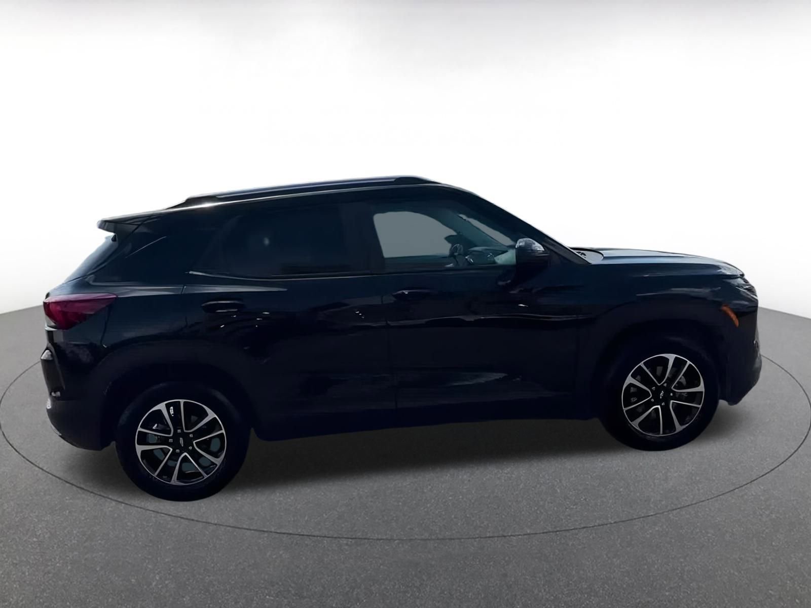 Thumbnail: 2025 Chevrolet TrailBlazer - 16