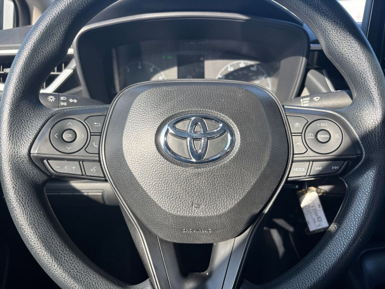 Thumbnail: 2025 Toyota Corolla - 25